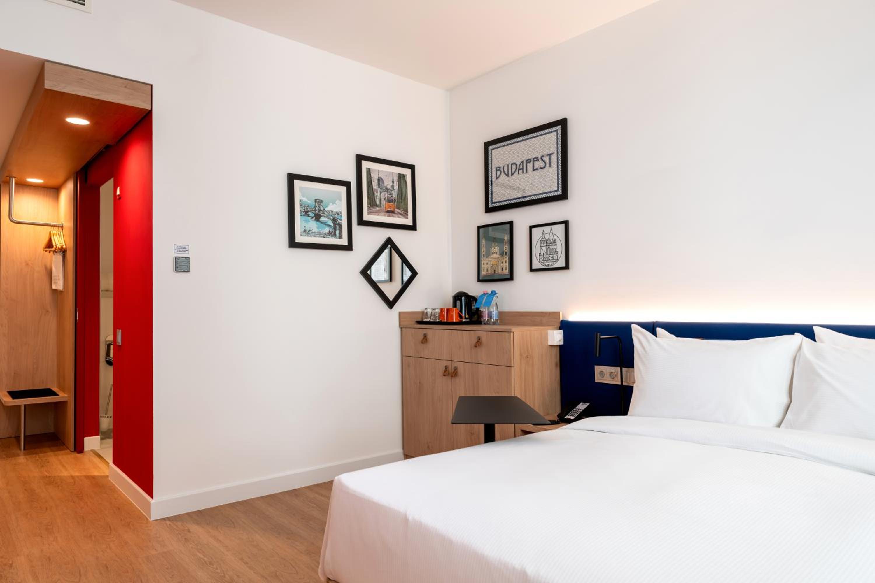 Queen Room - Photo 5