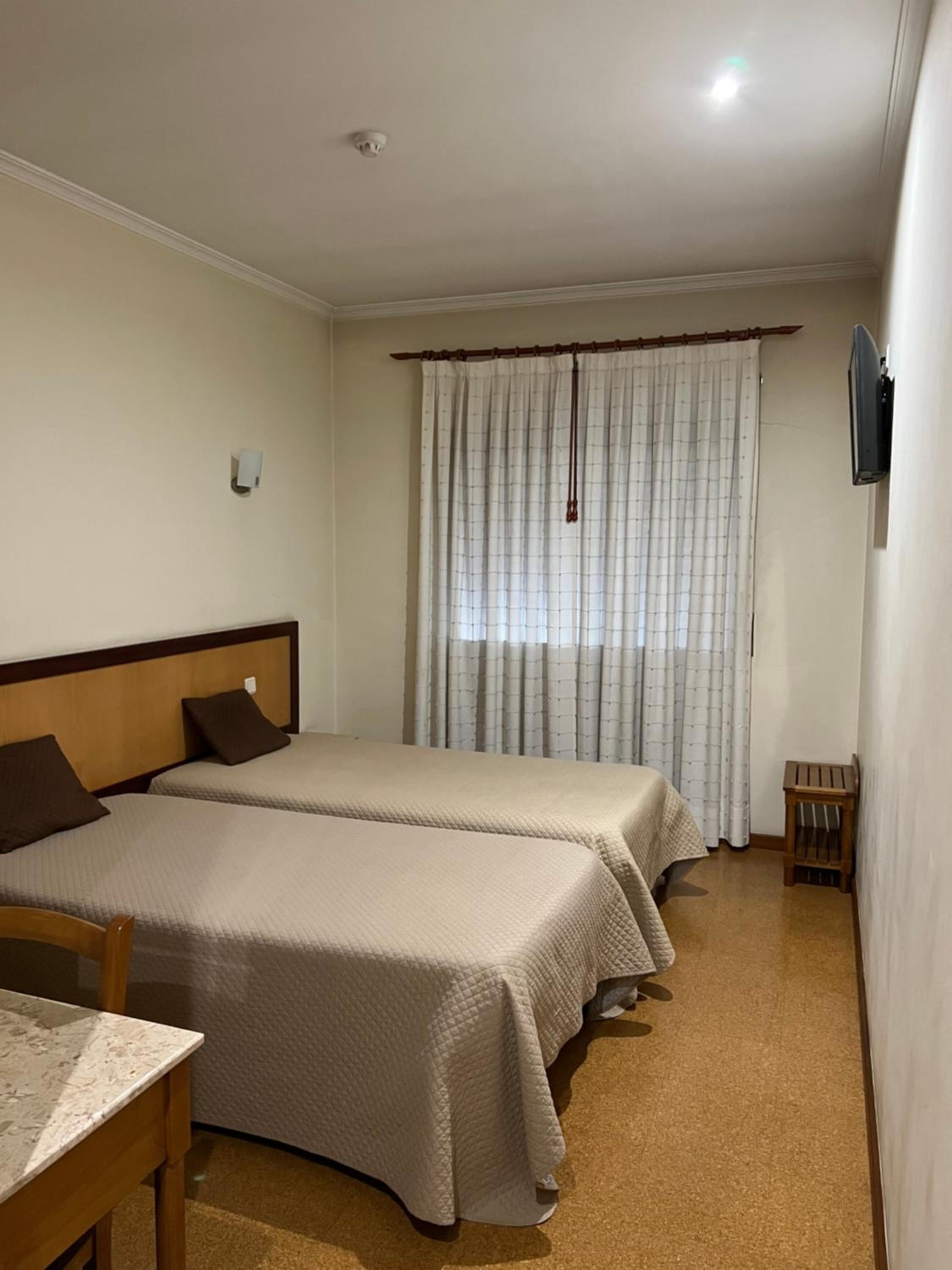 Twin Room - Photo 1