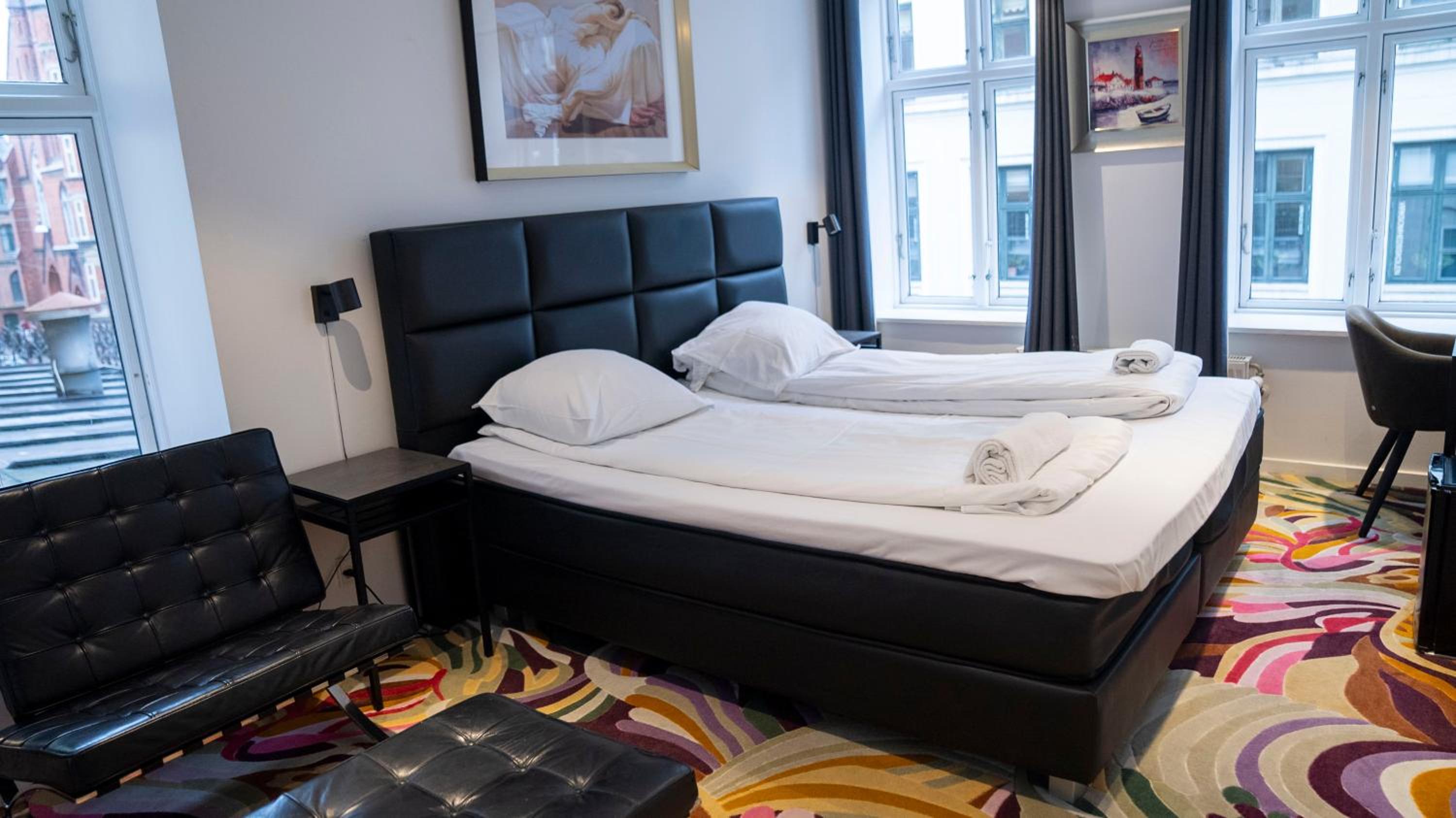 Standard Double Room - Photo 8