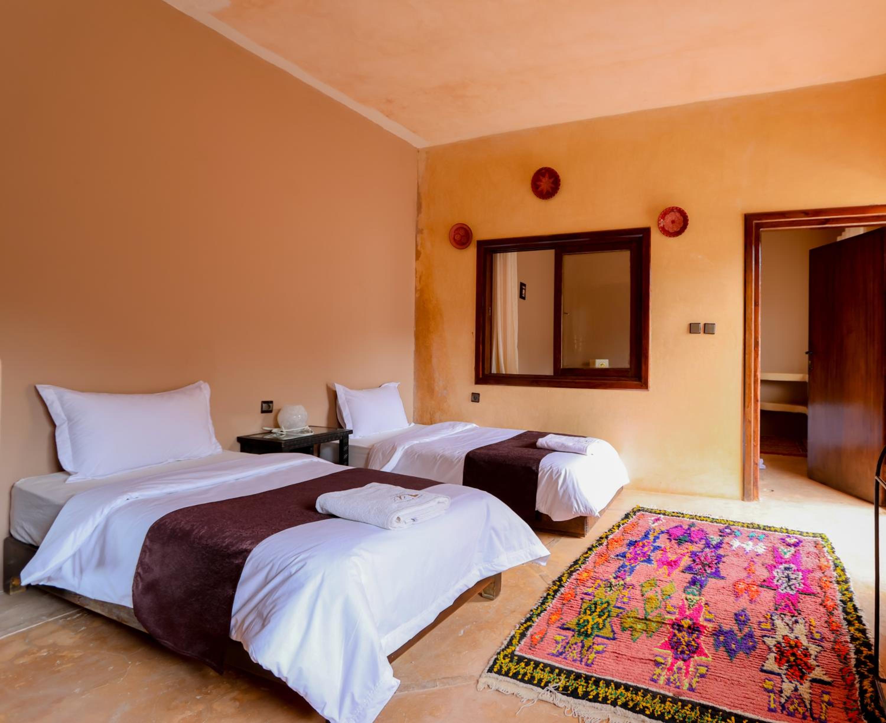 Quadruple Room with Mountain View photo 2