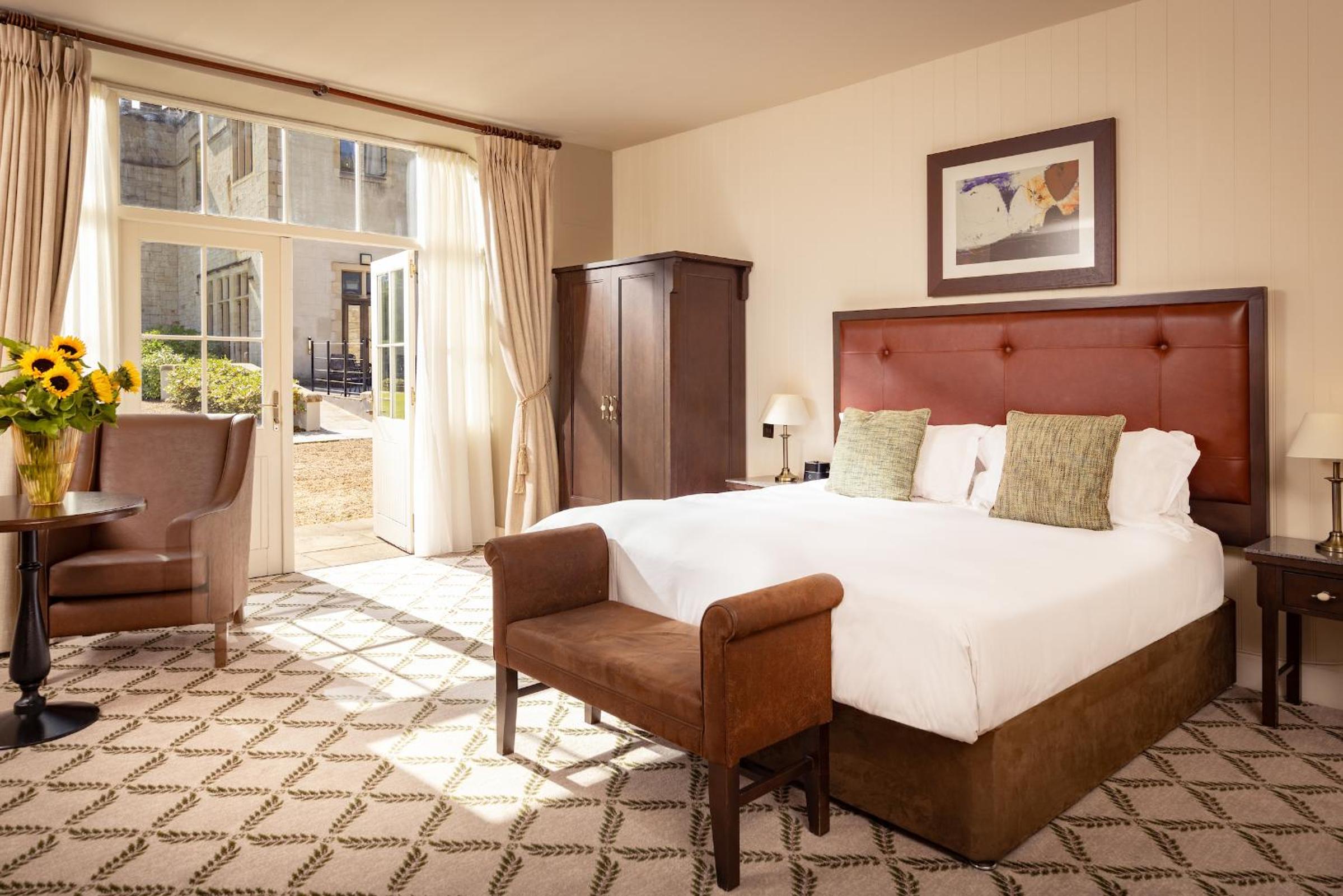 Courtyard Room - Photo 1