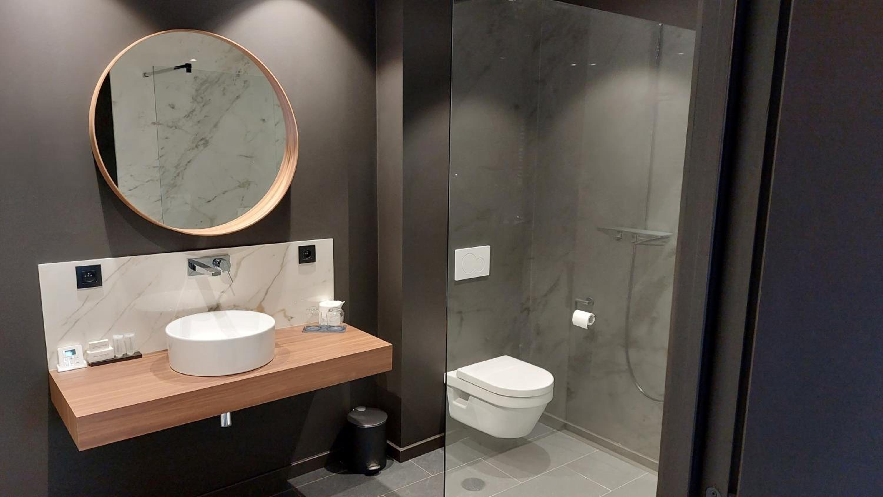 Deluxe Twin Room - Photo 2
