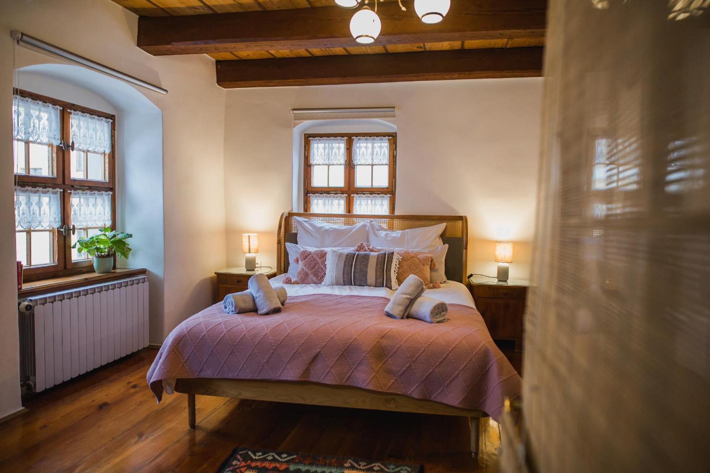 Double Room with Private Bathroom photo 3