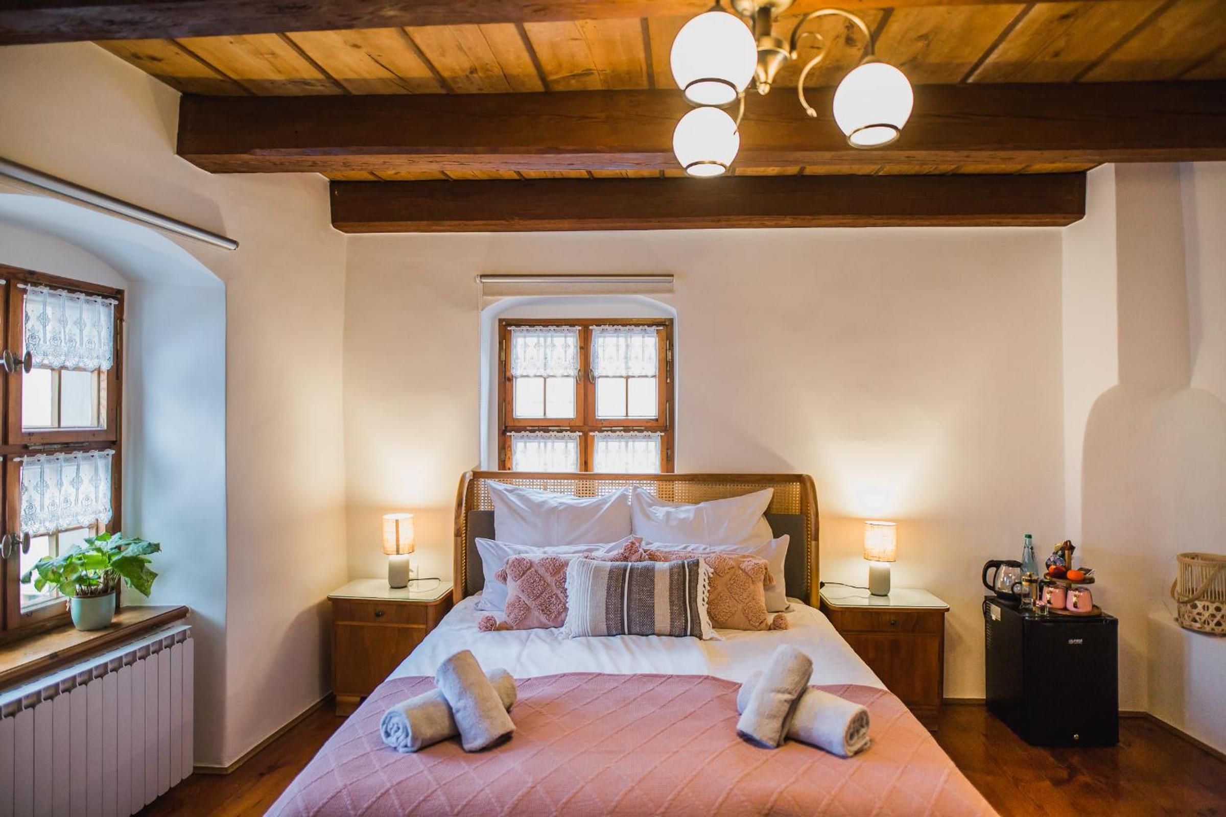 Double Room with Private Bathroom photo 2