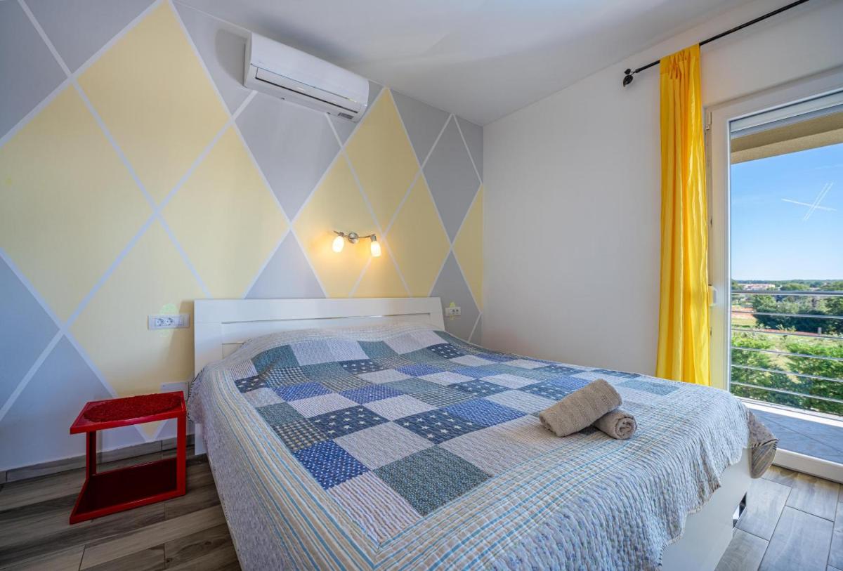 Villa photo 1