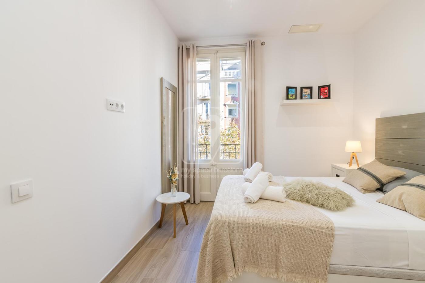 Apartamento con Balcón