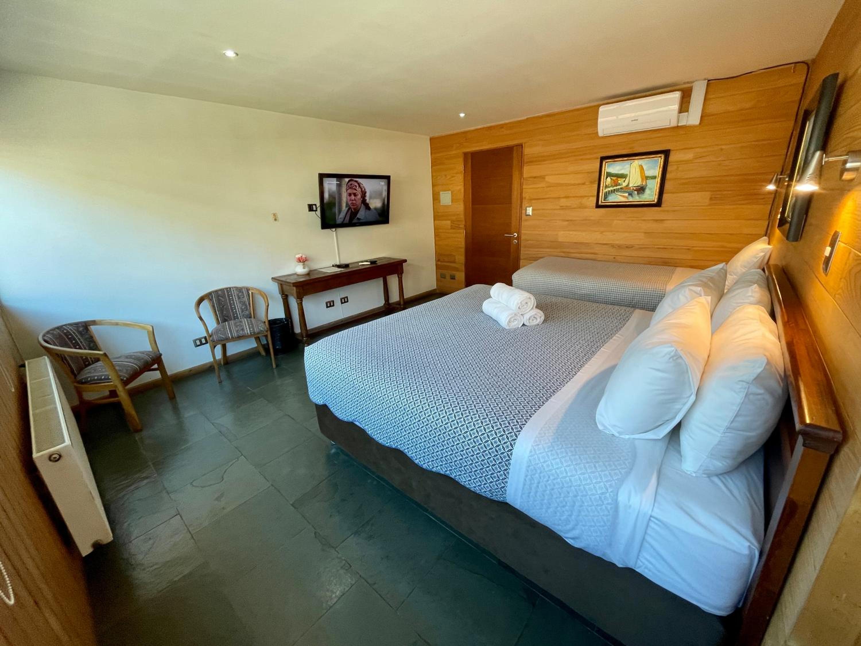 Deluxe Triple Room photo 3