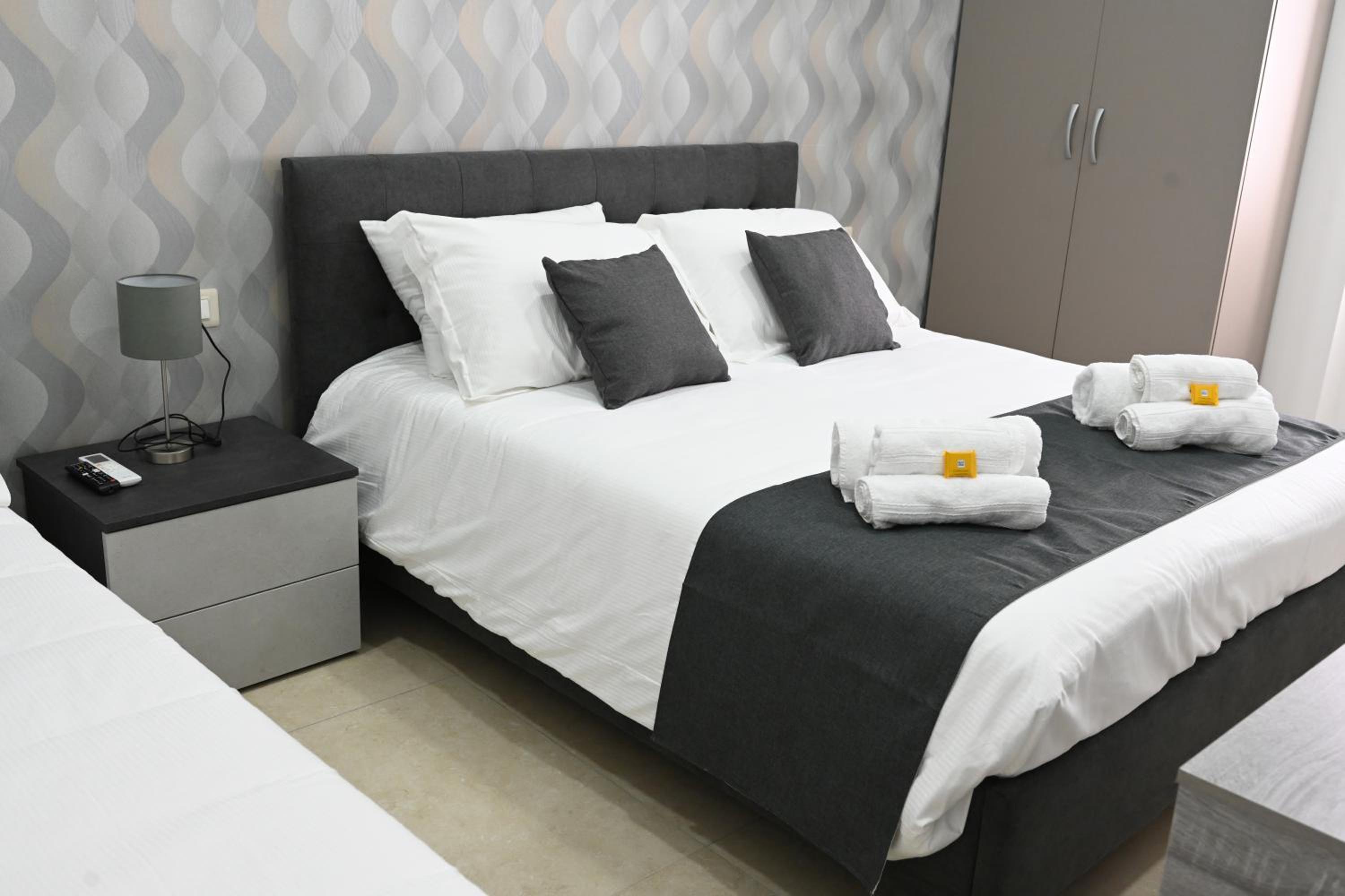 Basic Triple Room