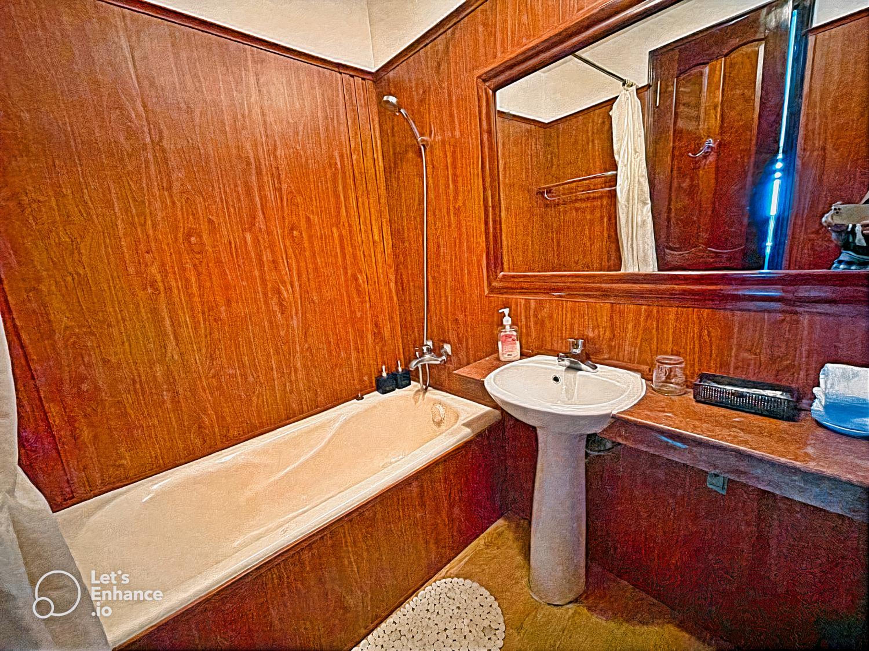 Family Room - Photo 10