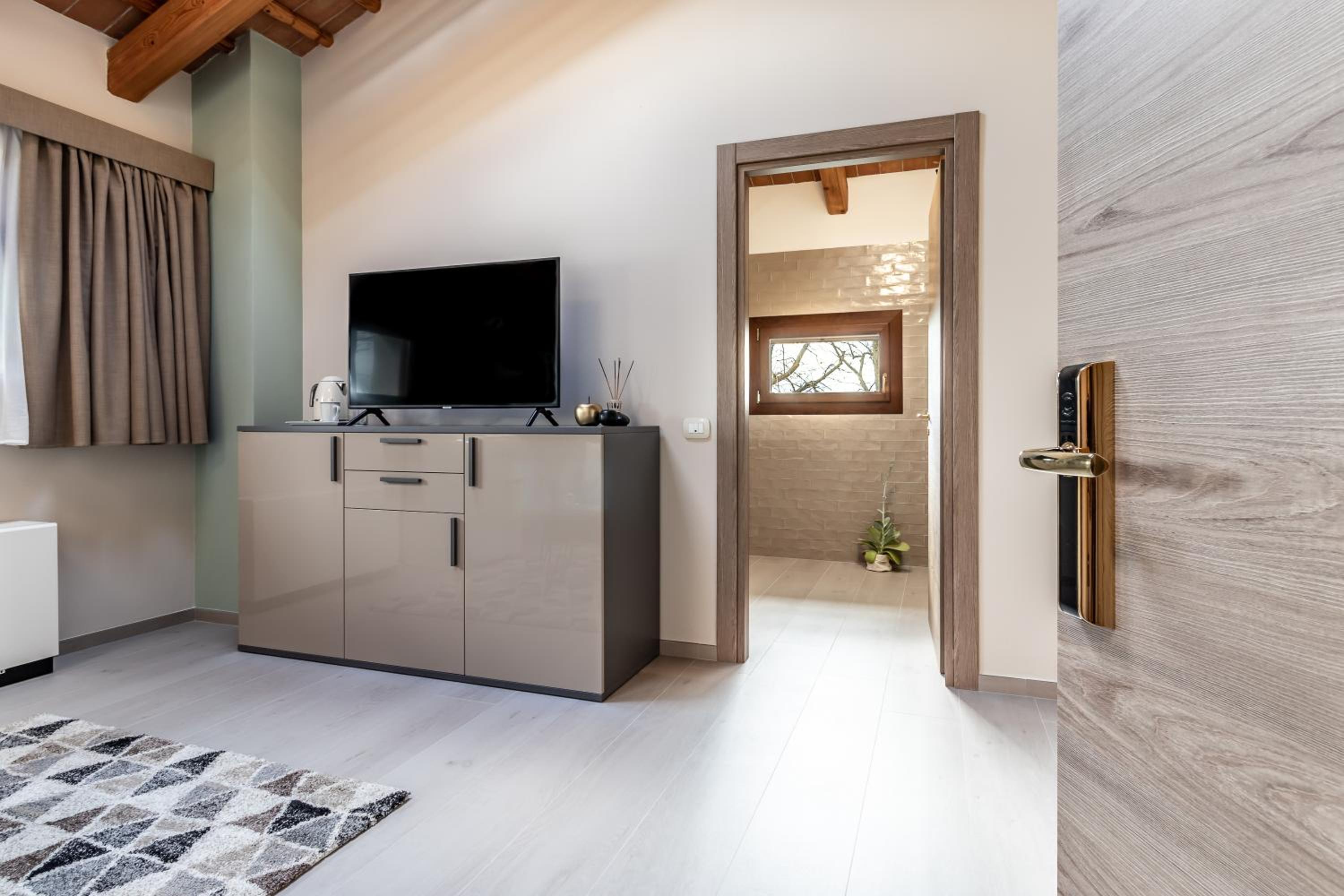 Family Suite - Photo 15