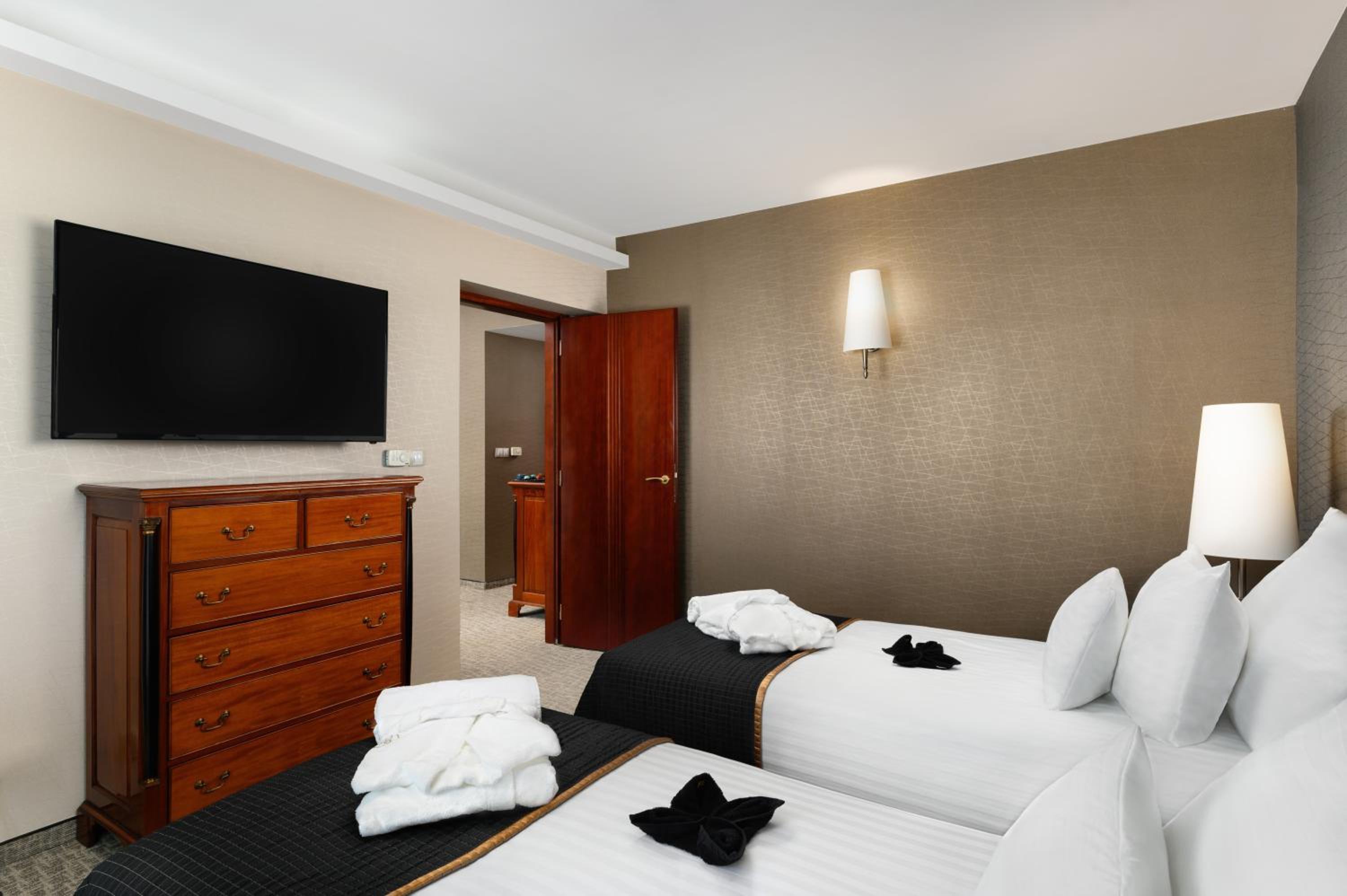Deluxe Double Or Twin Room photo 2
