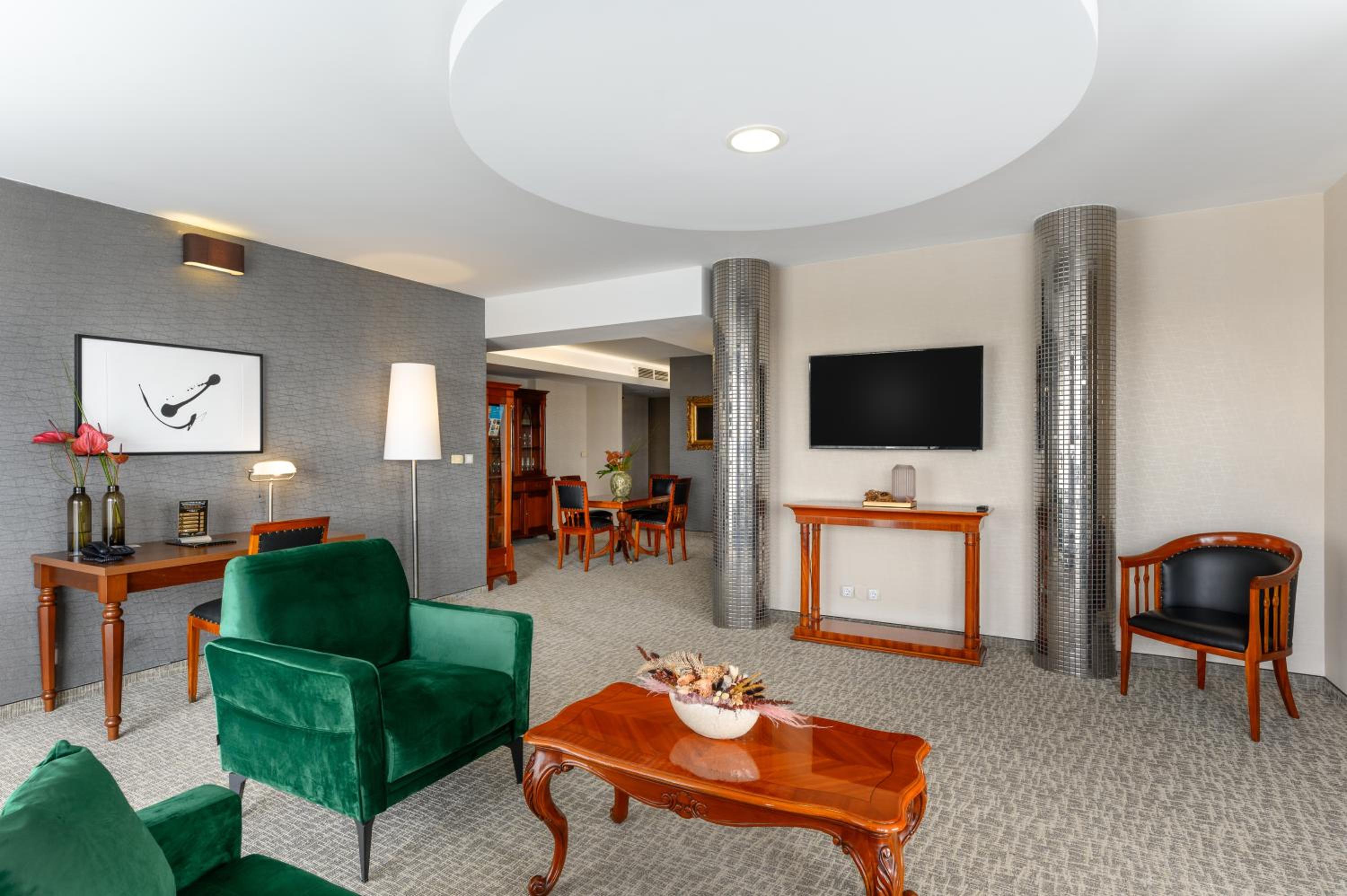 Royal Suite - Photo 5