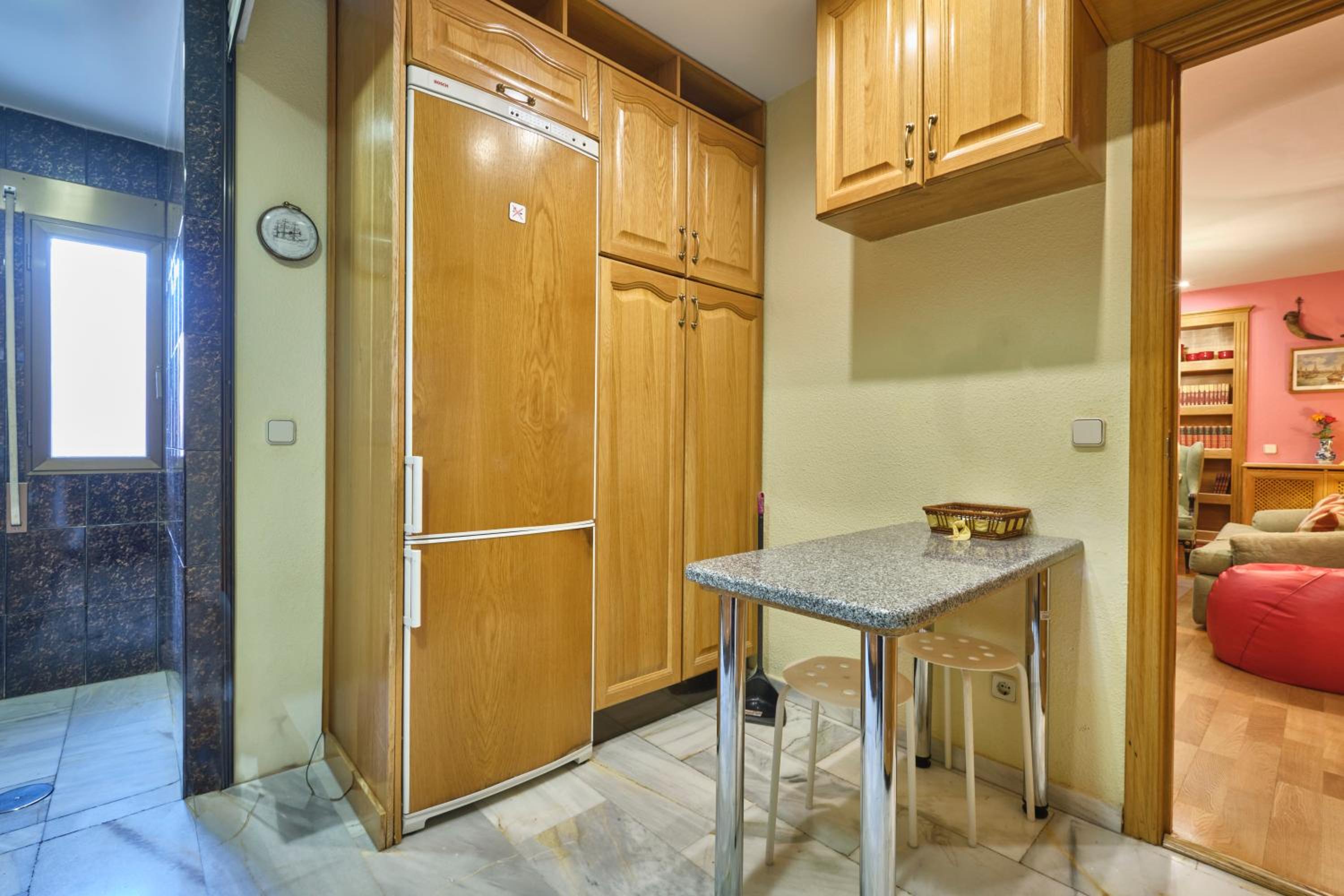 Apartment with Terrace - Photo 38