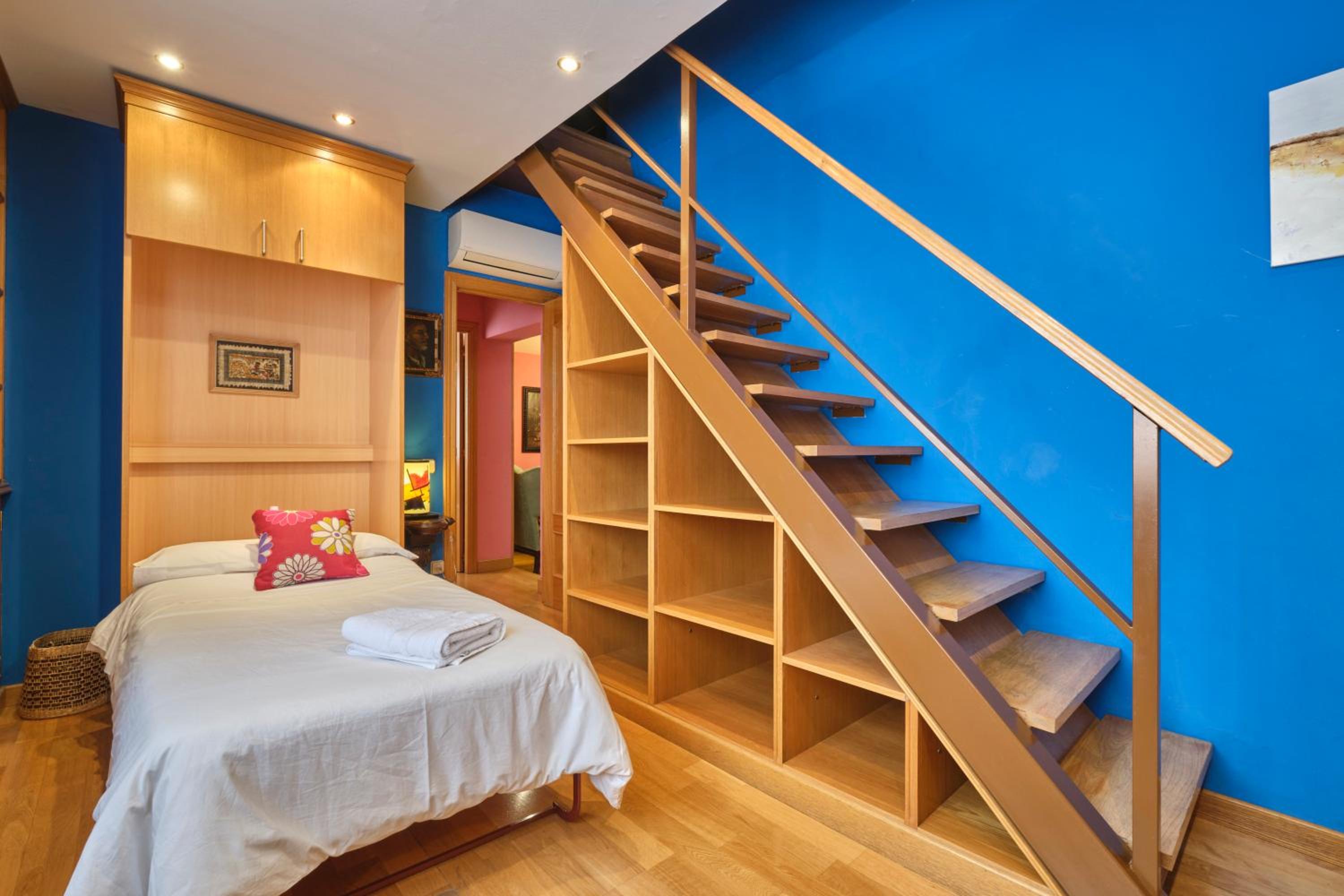 Apartment with Terrace - Photo 46