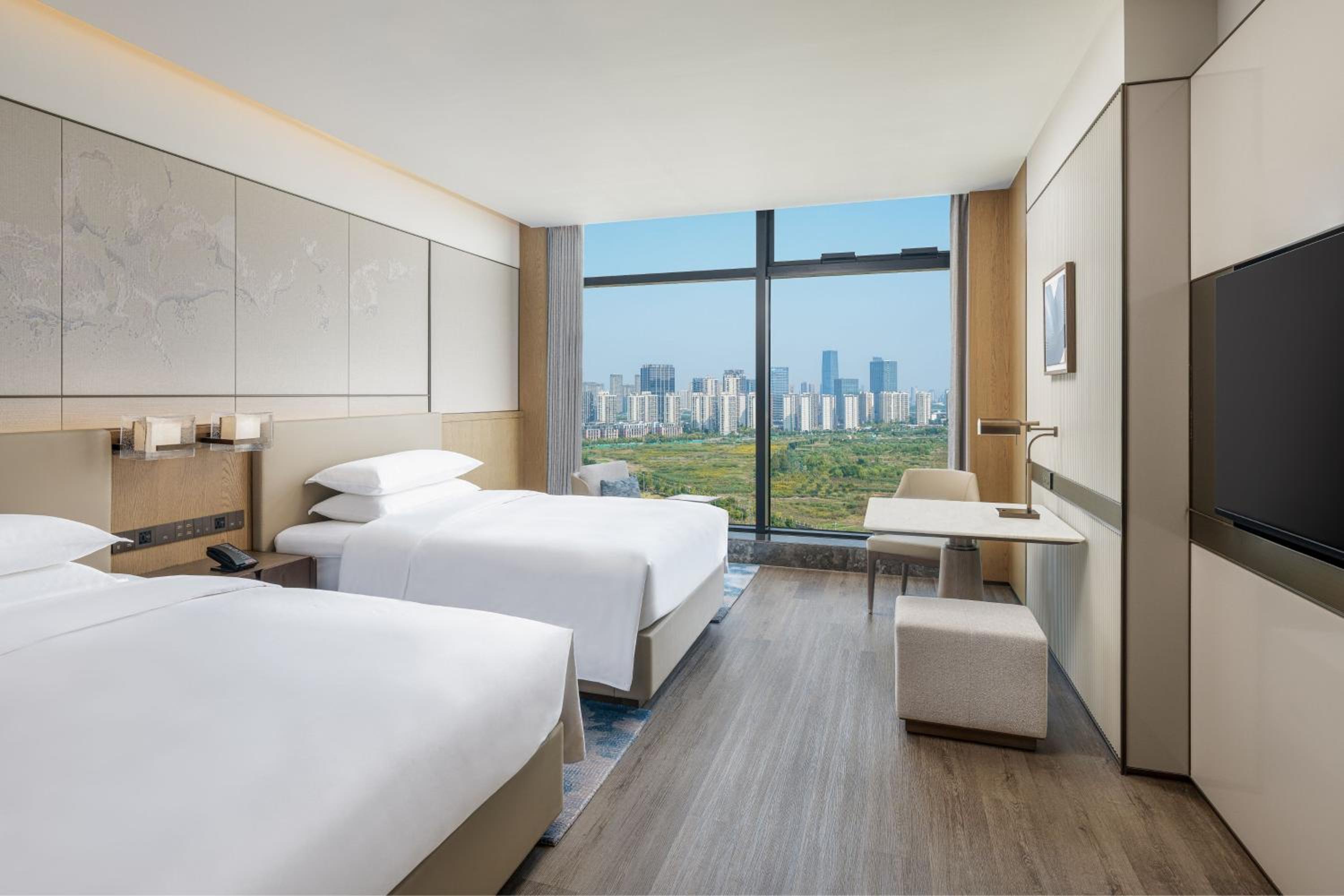 Club Double Room with Two Double Beds and City View - M Club Level