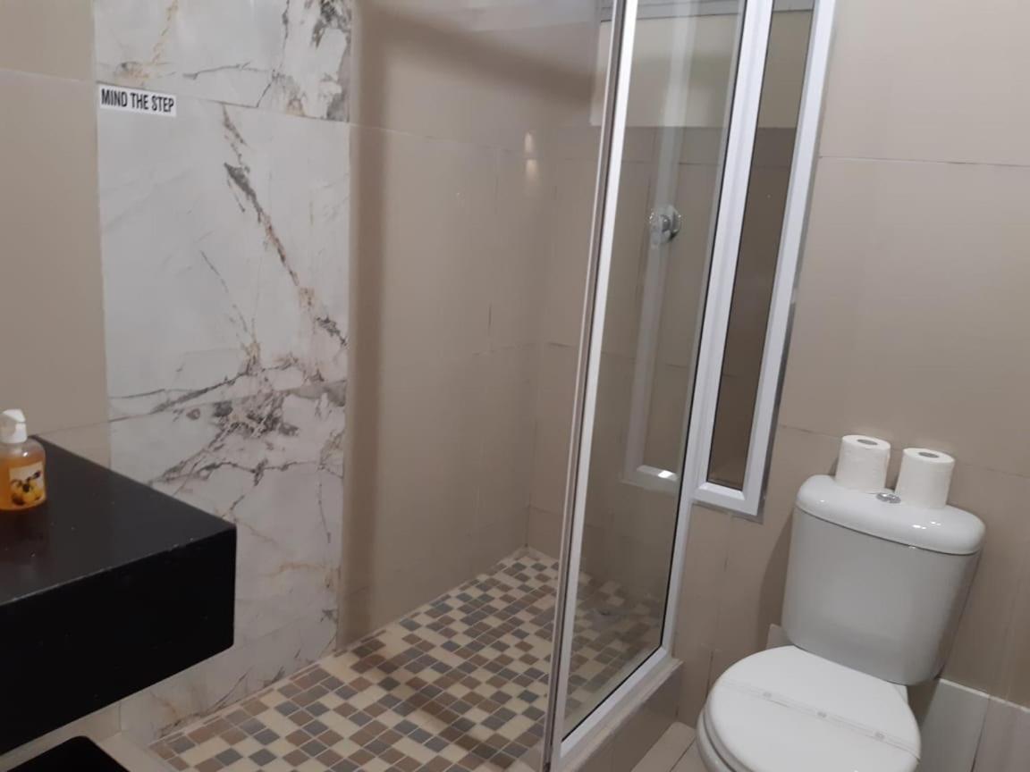 Two-Bedroom Superior Apartment - Photo 4