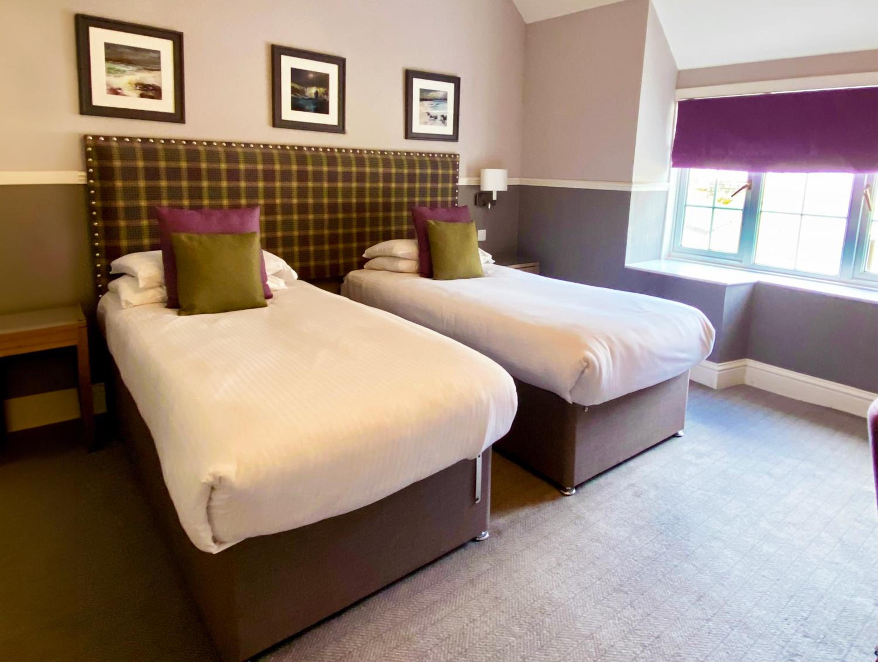 Double or Twin Room - Photo 2