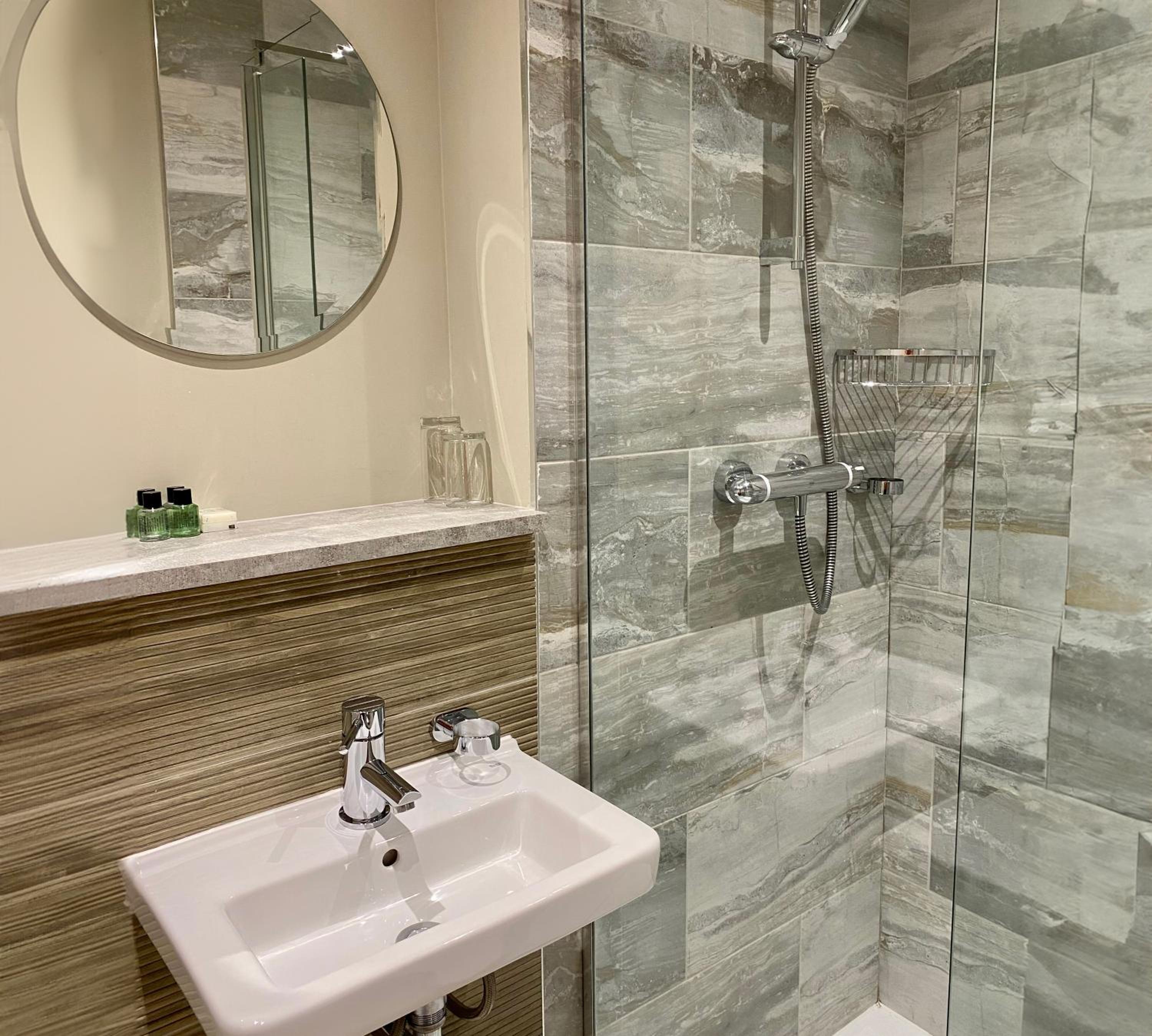 Classic Double Room - Photo 4