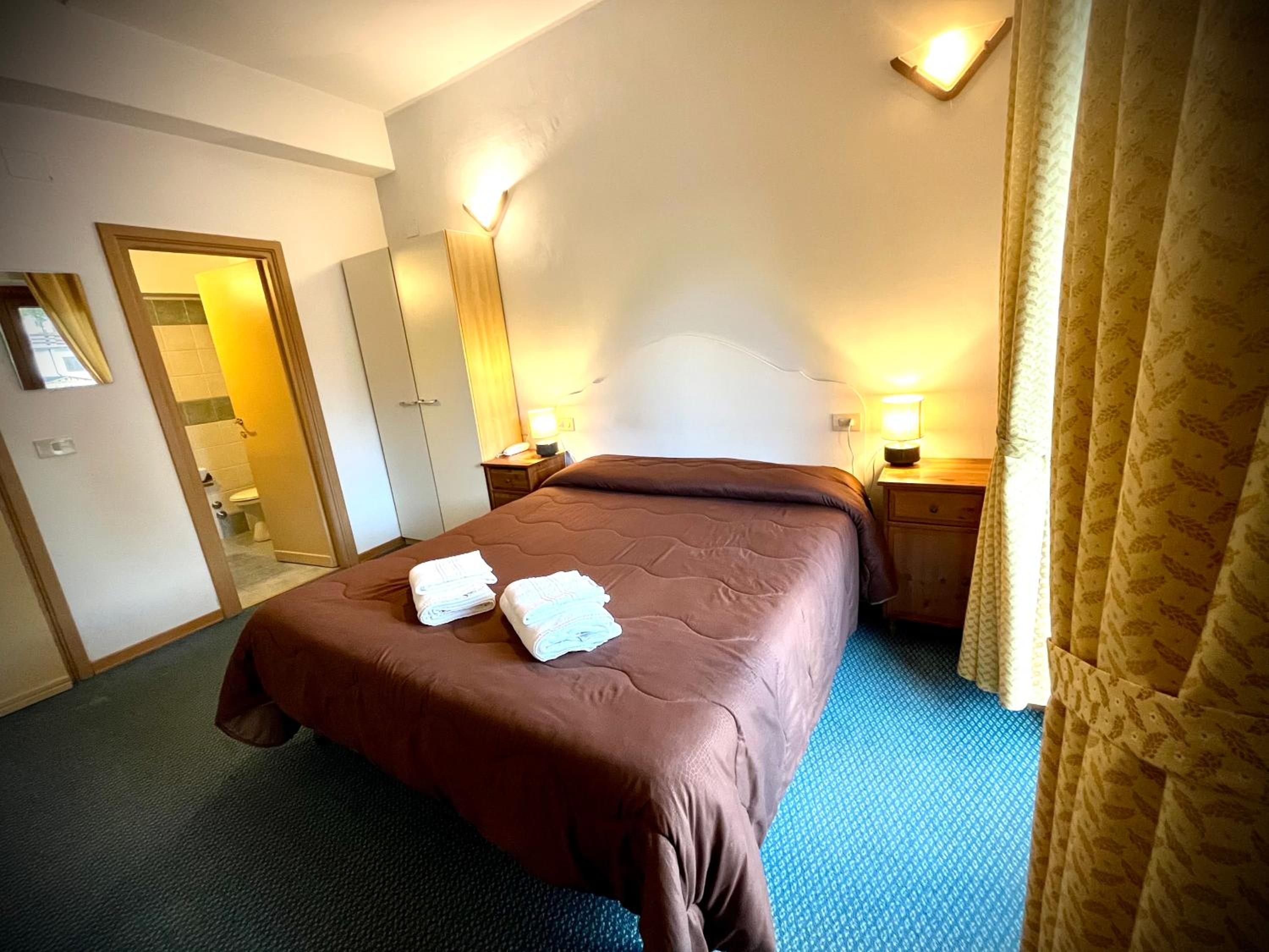 Economy Double Room photo 1