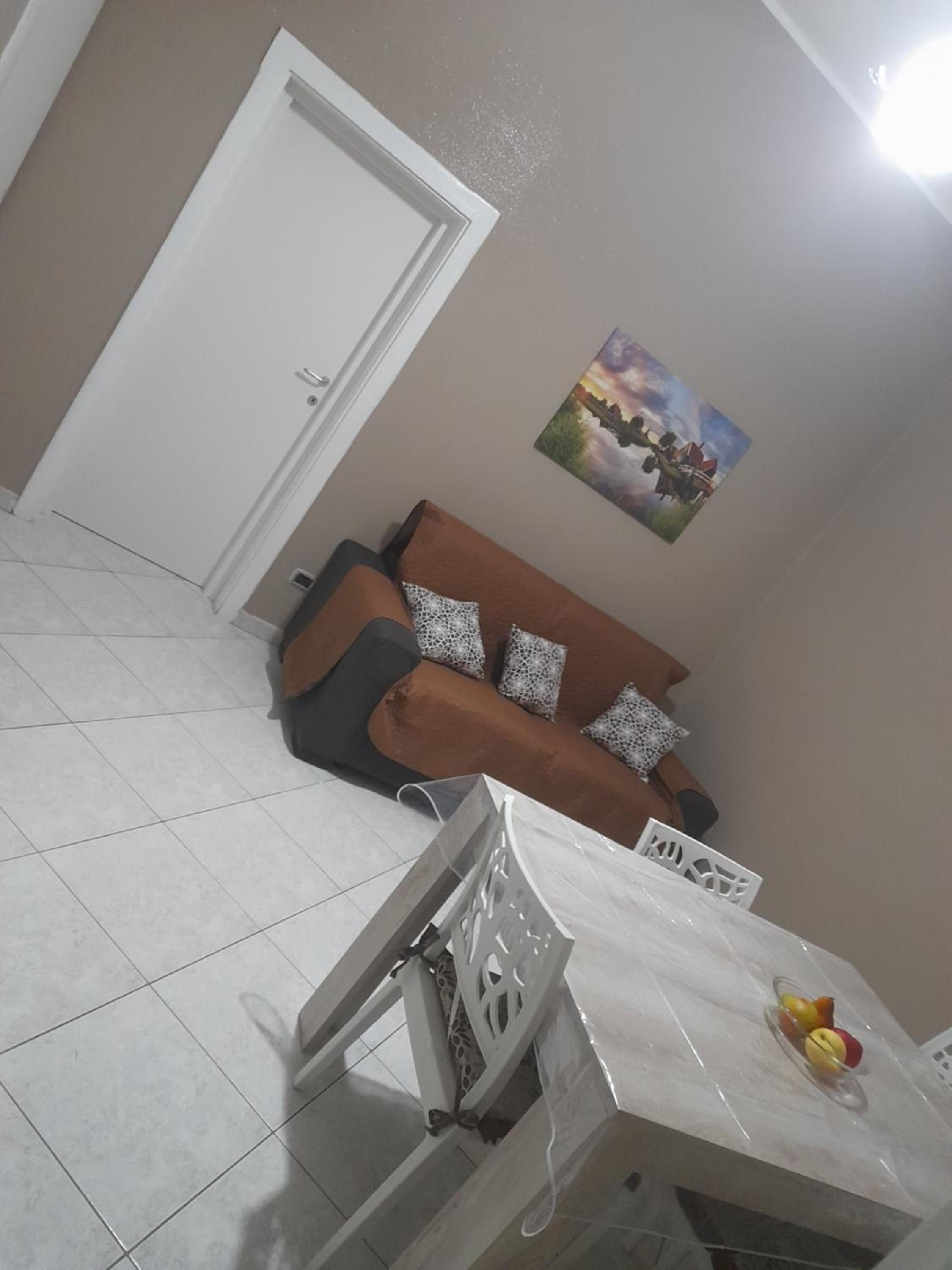 One-Bedroom Apartment photo 3