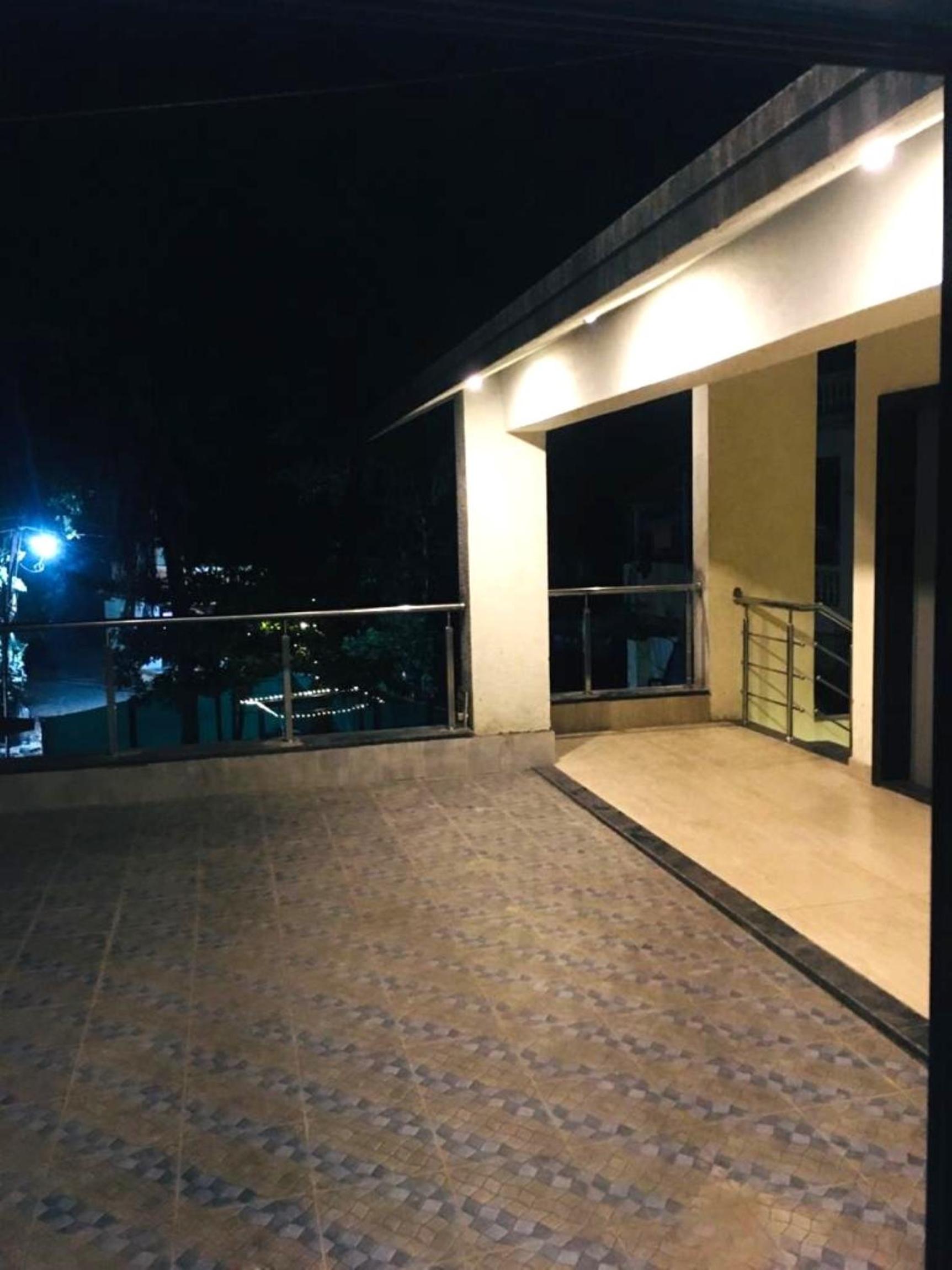 Villa photo 3