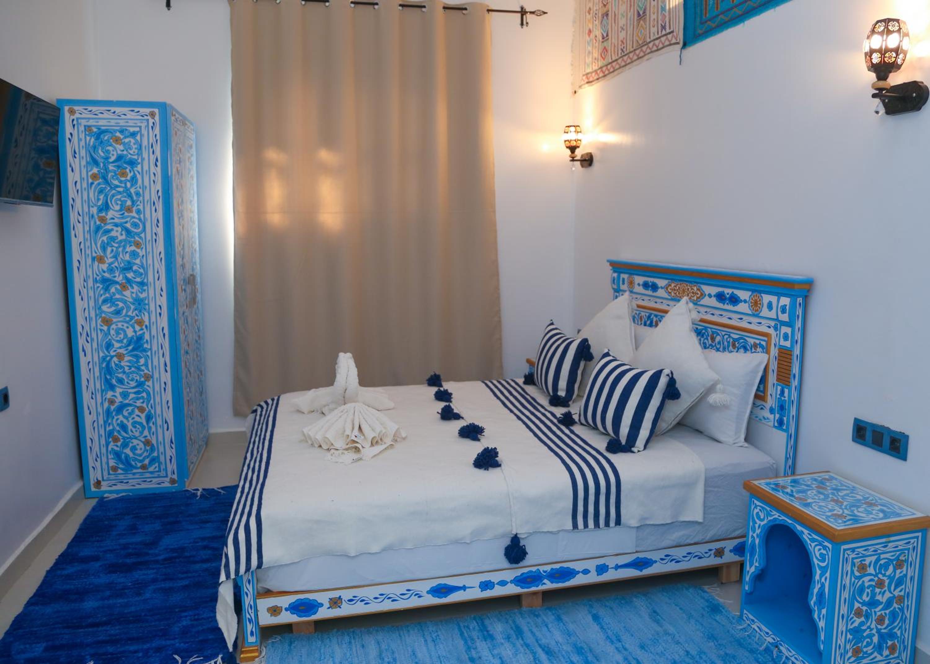 Double Room with Garden View - Photo 10