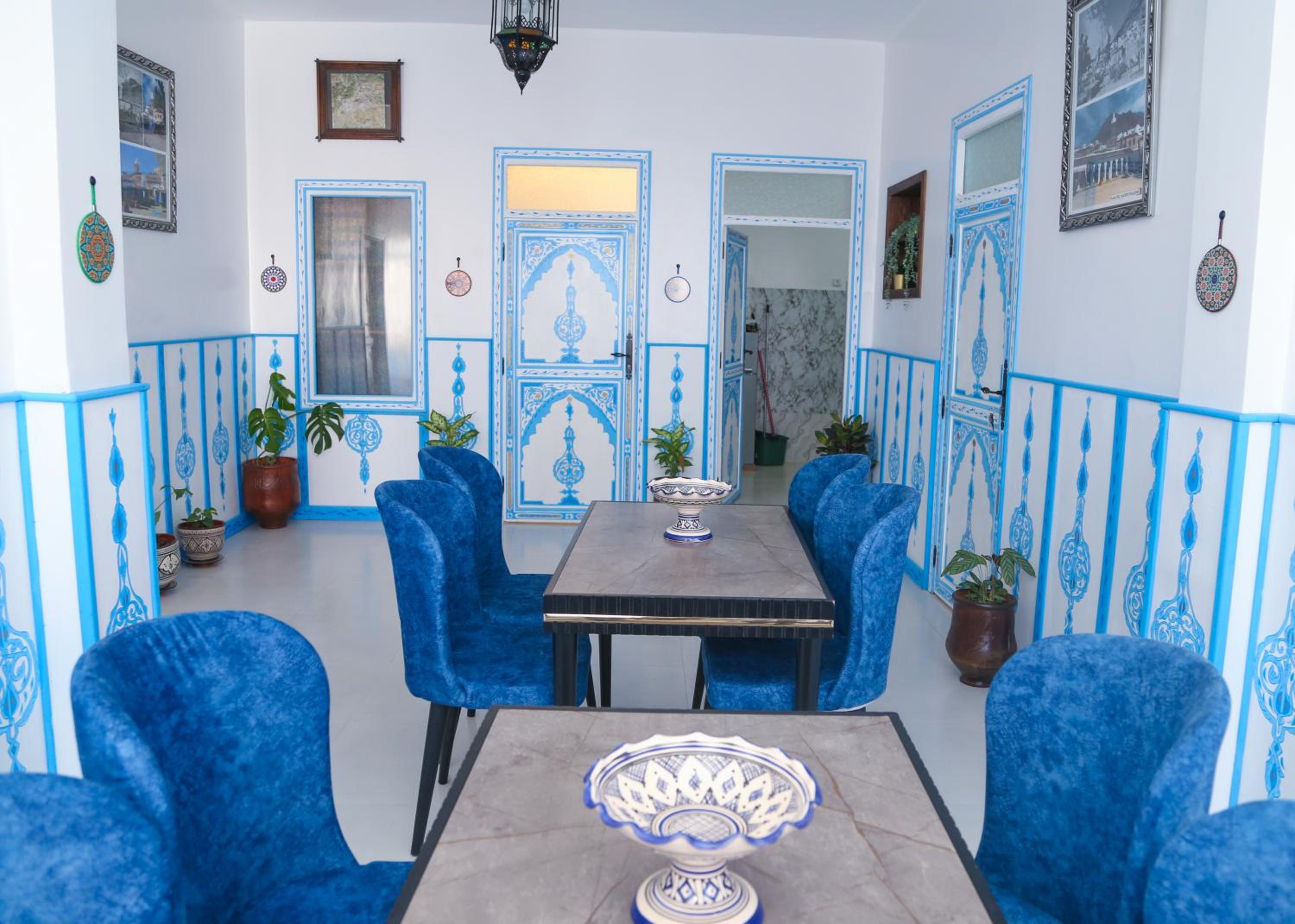 Deluxe King Suite - Photo 14
