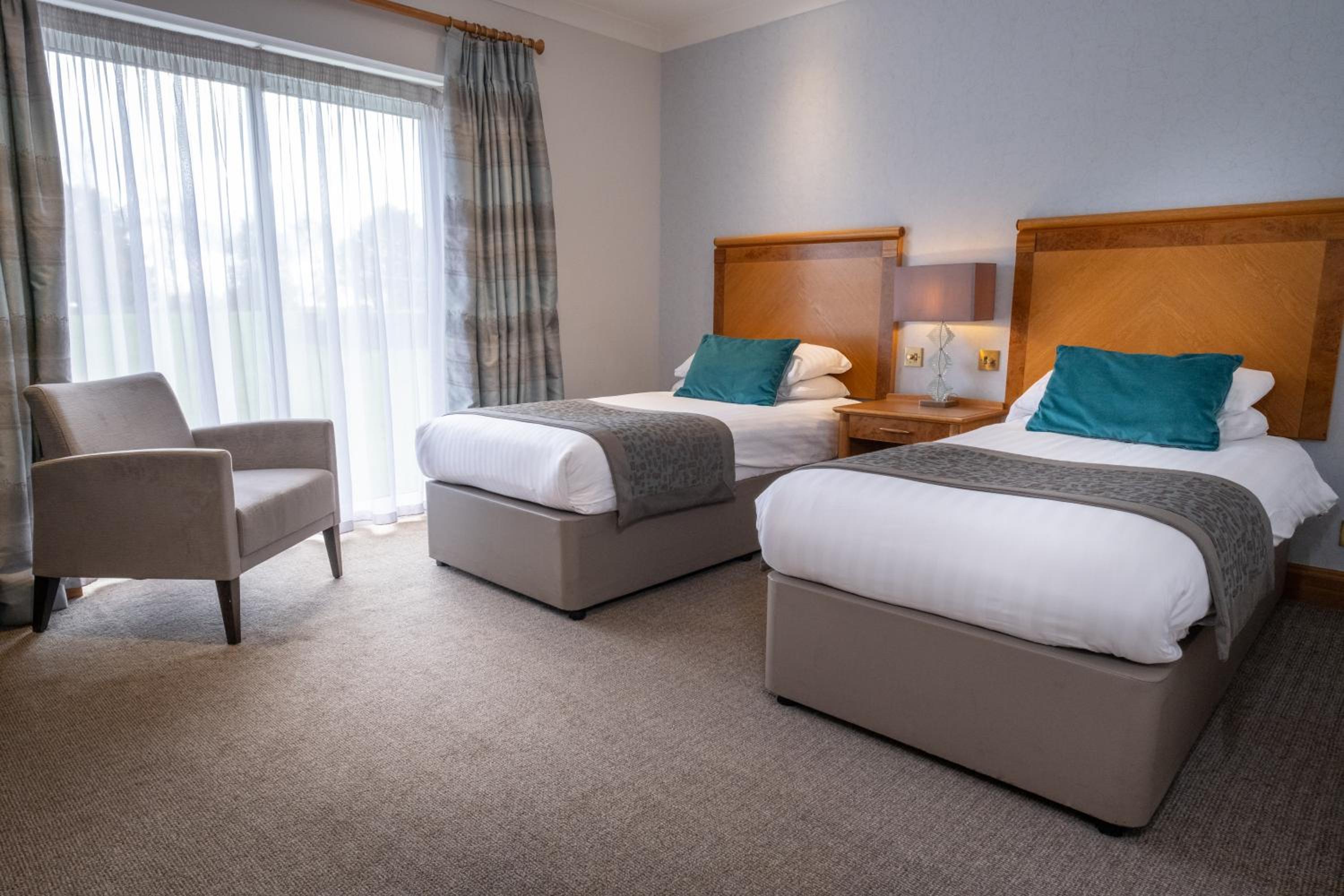 Superior Twin Room - Photo 2
