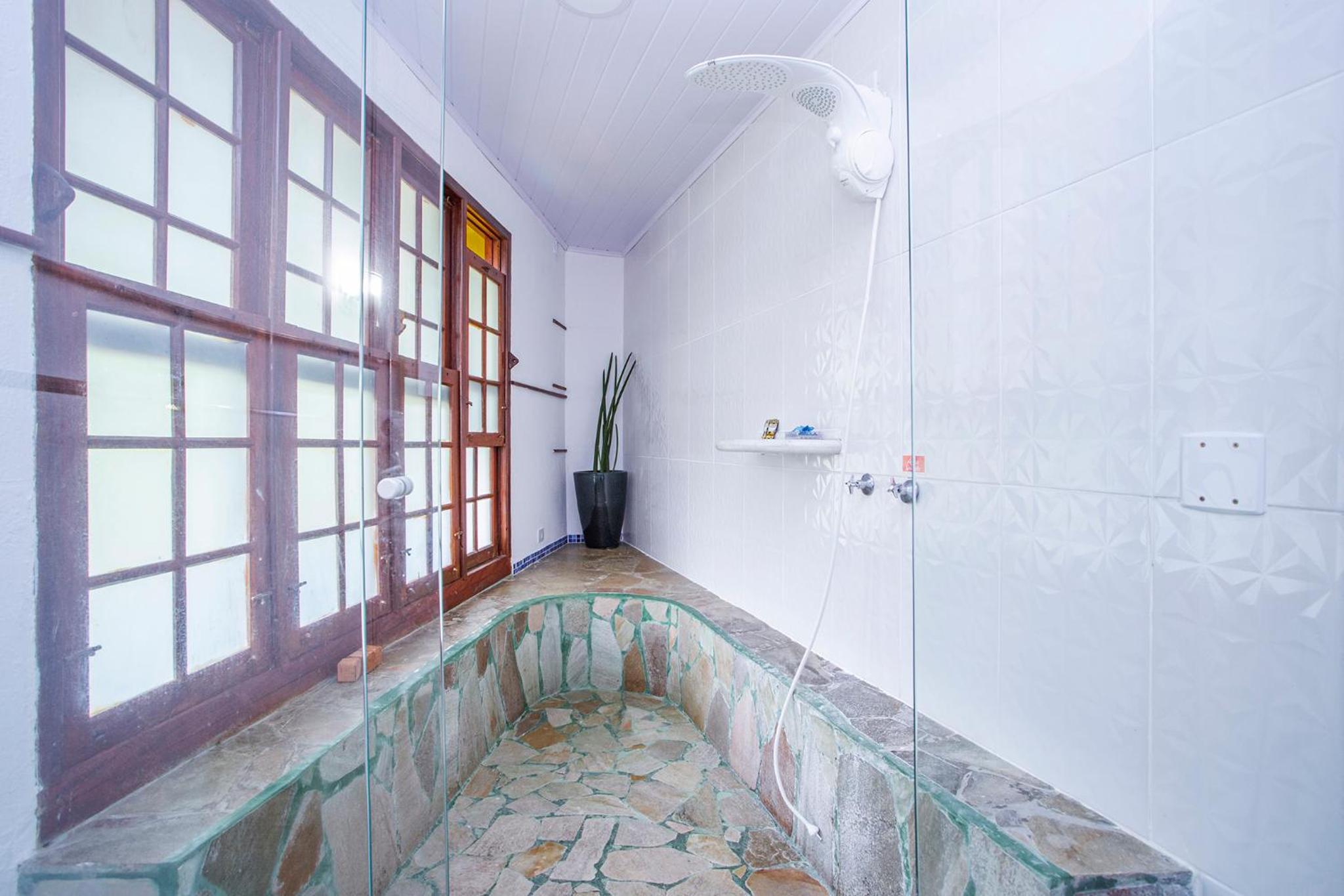 Exclusive Suite - Photo 8