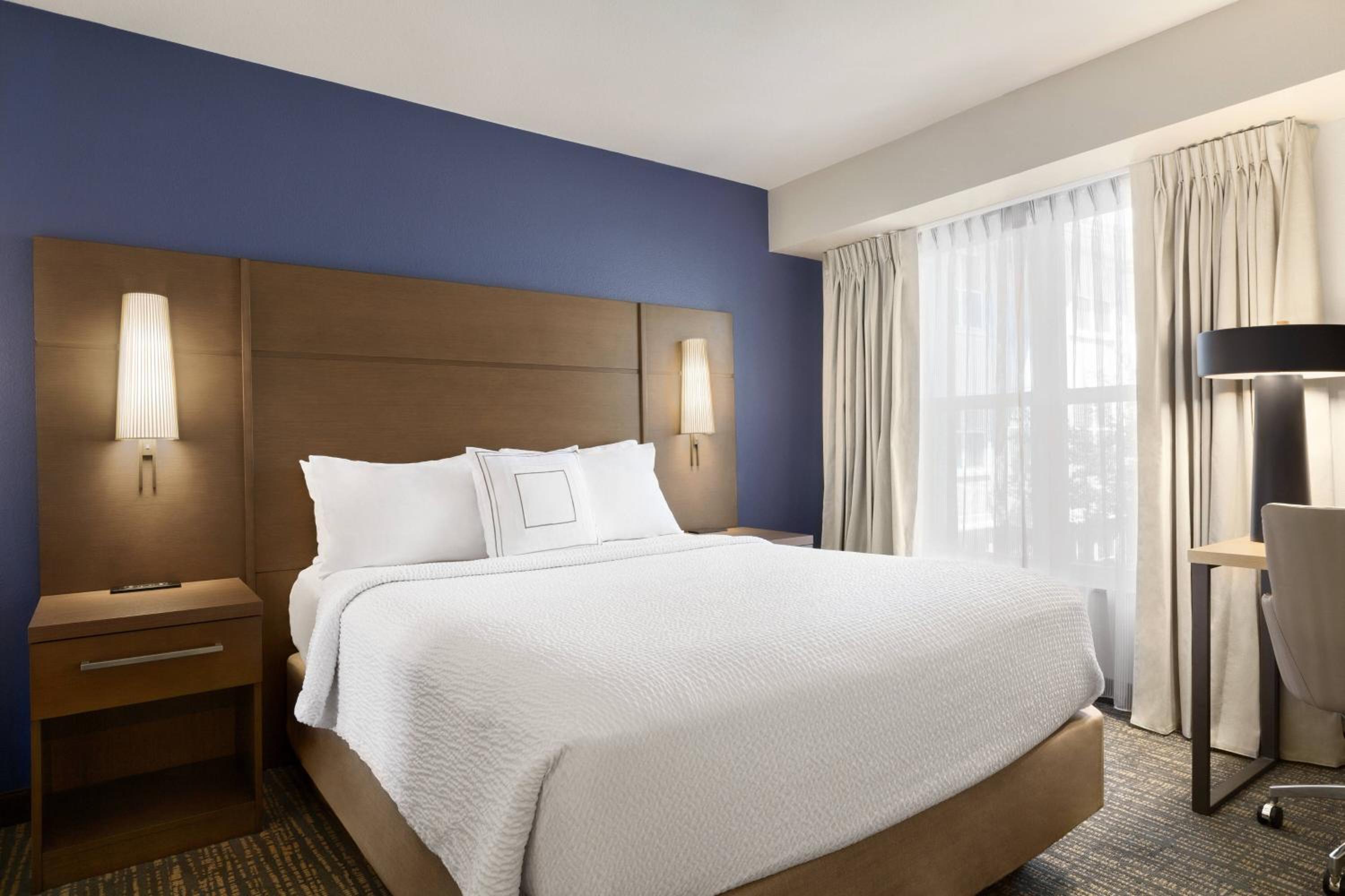 Two-Bedroom Suite photo 2