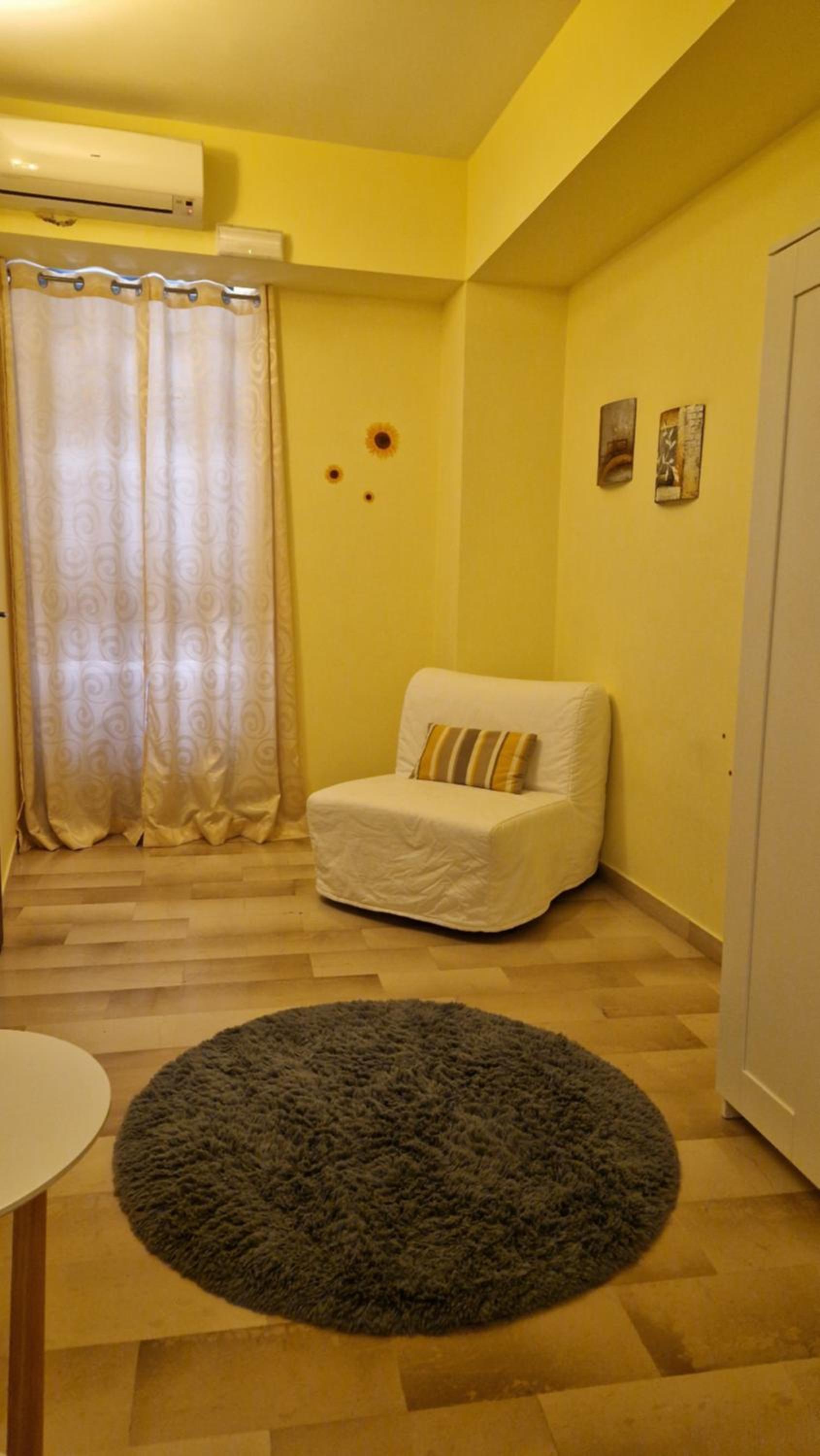 Economy Triple Room photo 1