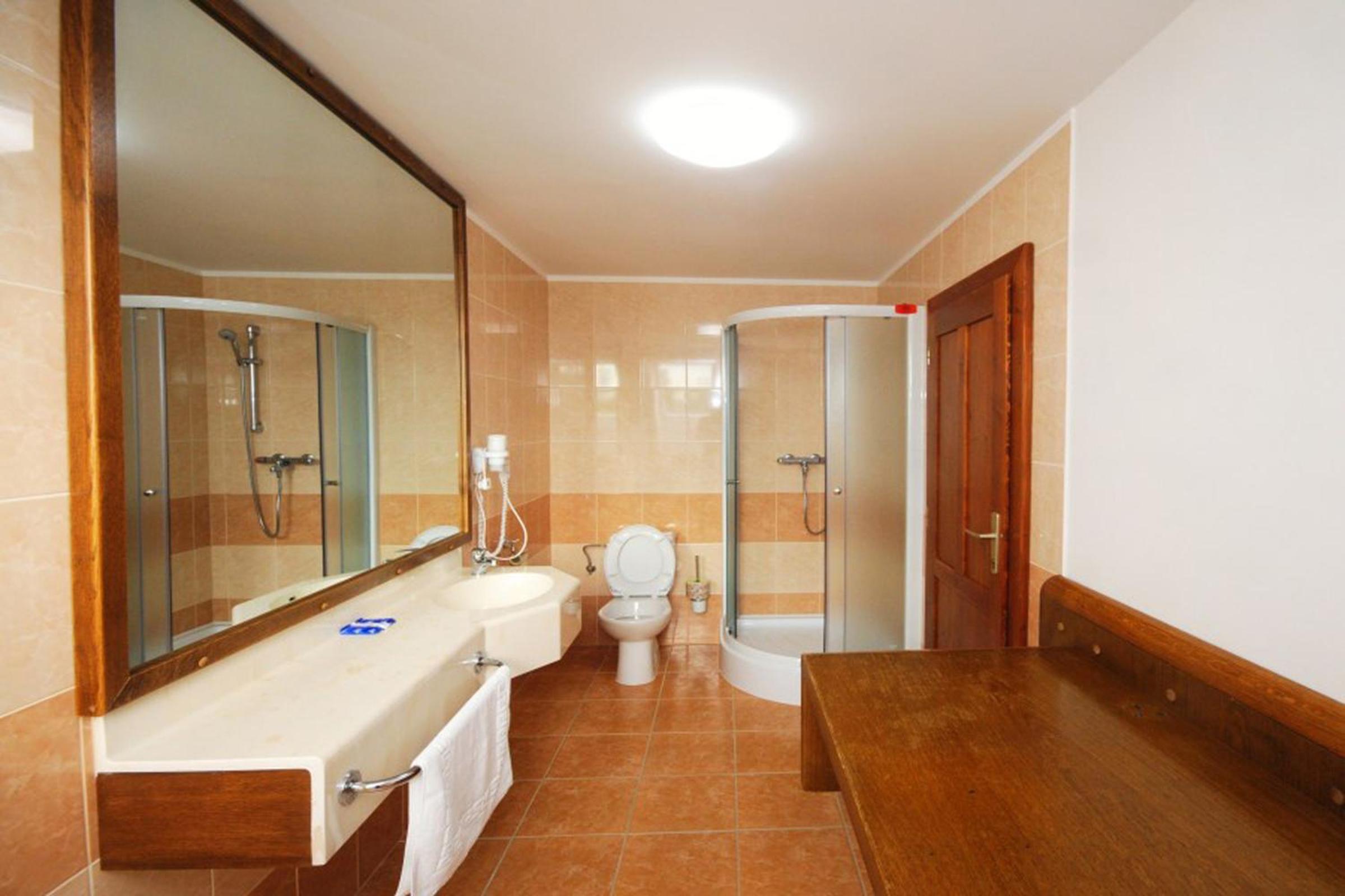 Standard Triple Room - Photo 3