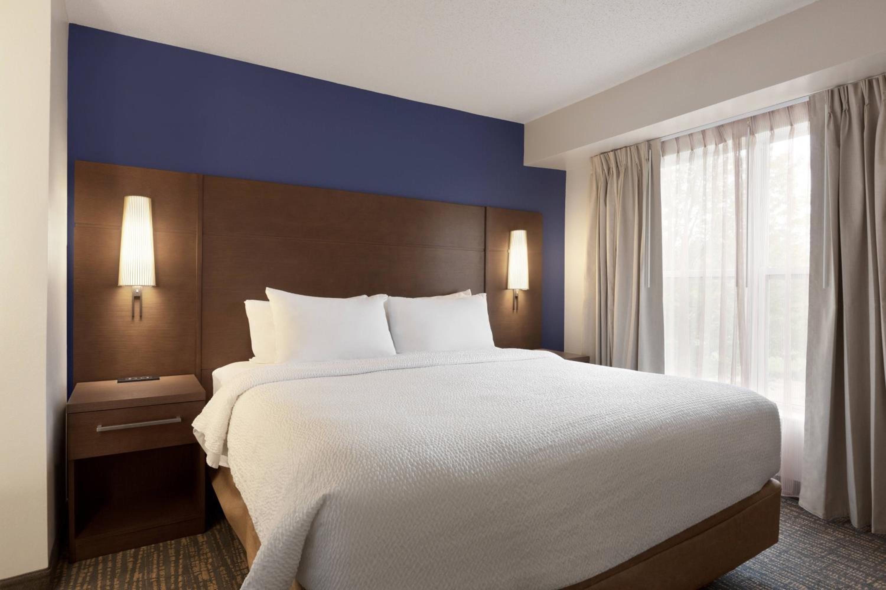 Two-Bedroom Suite photo 2