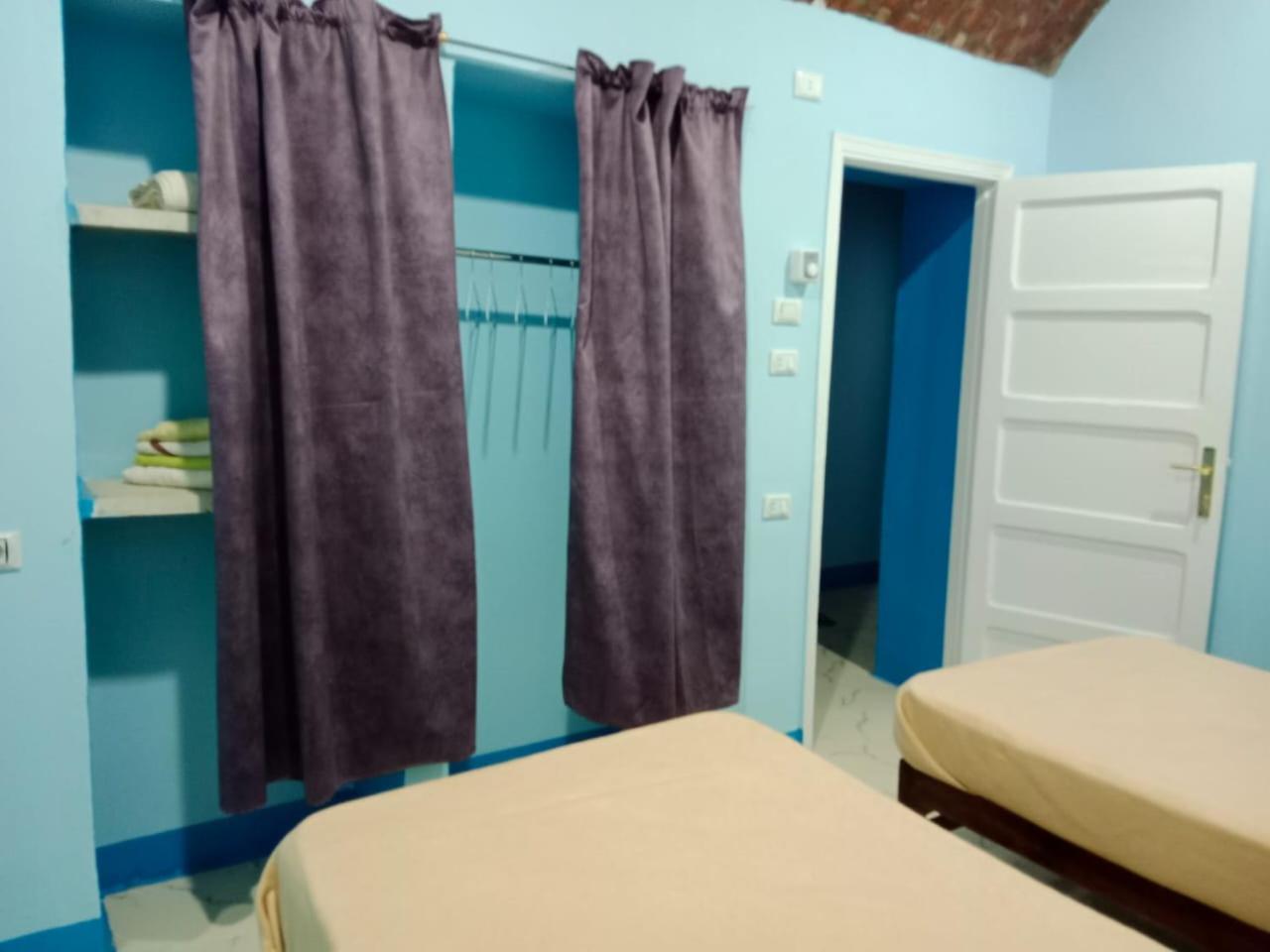 Double Room with Shared Bathroom photo 3