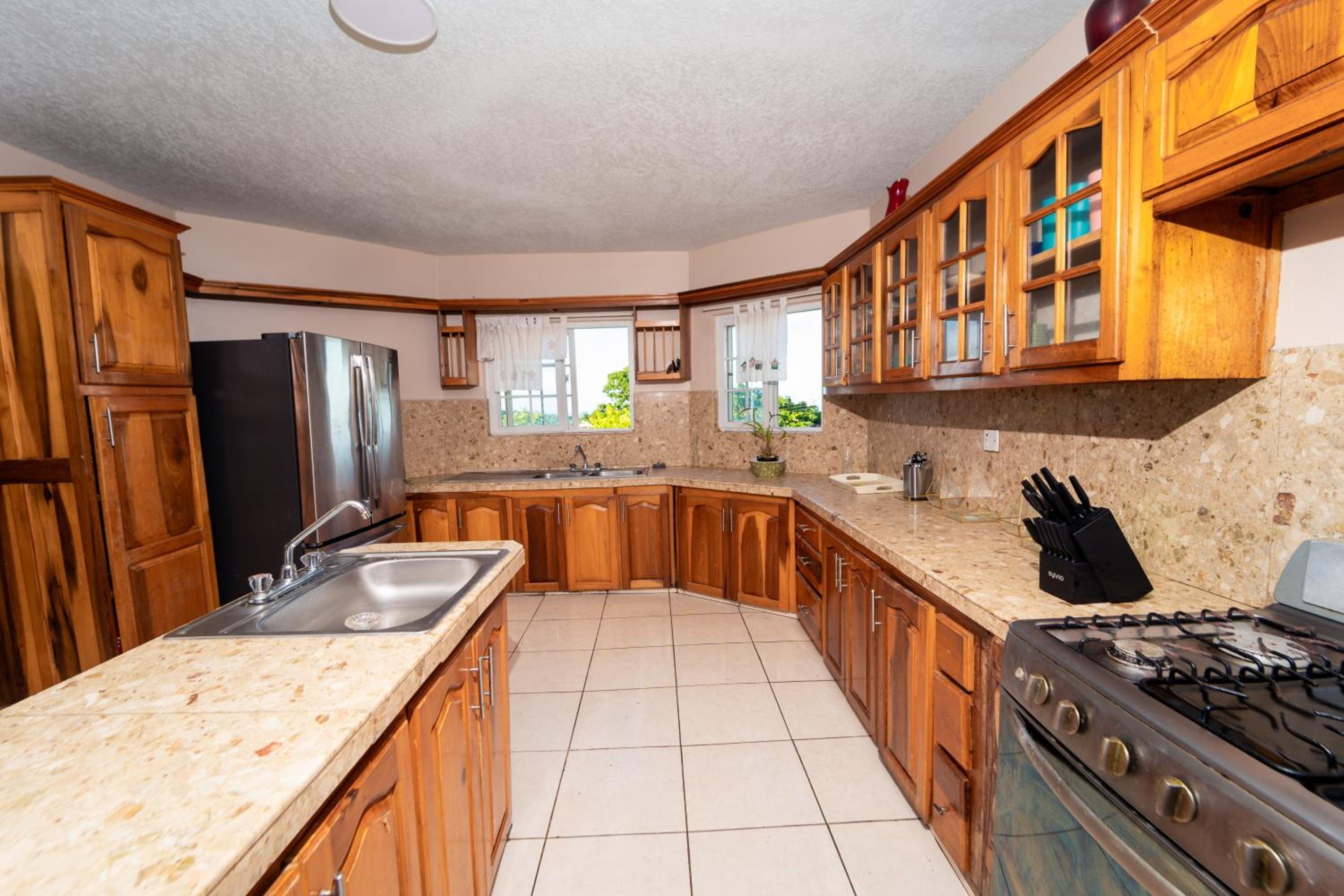 Villa photo 3