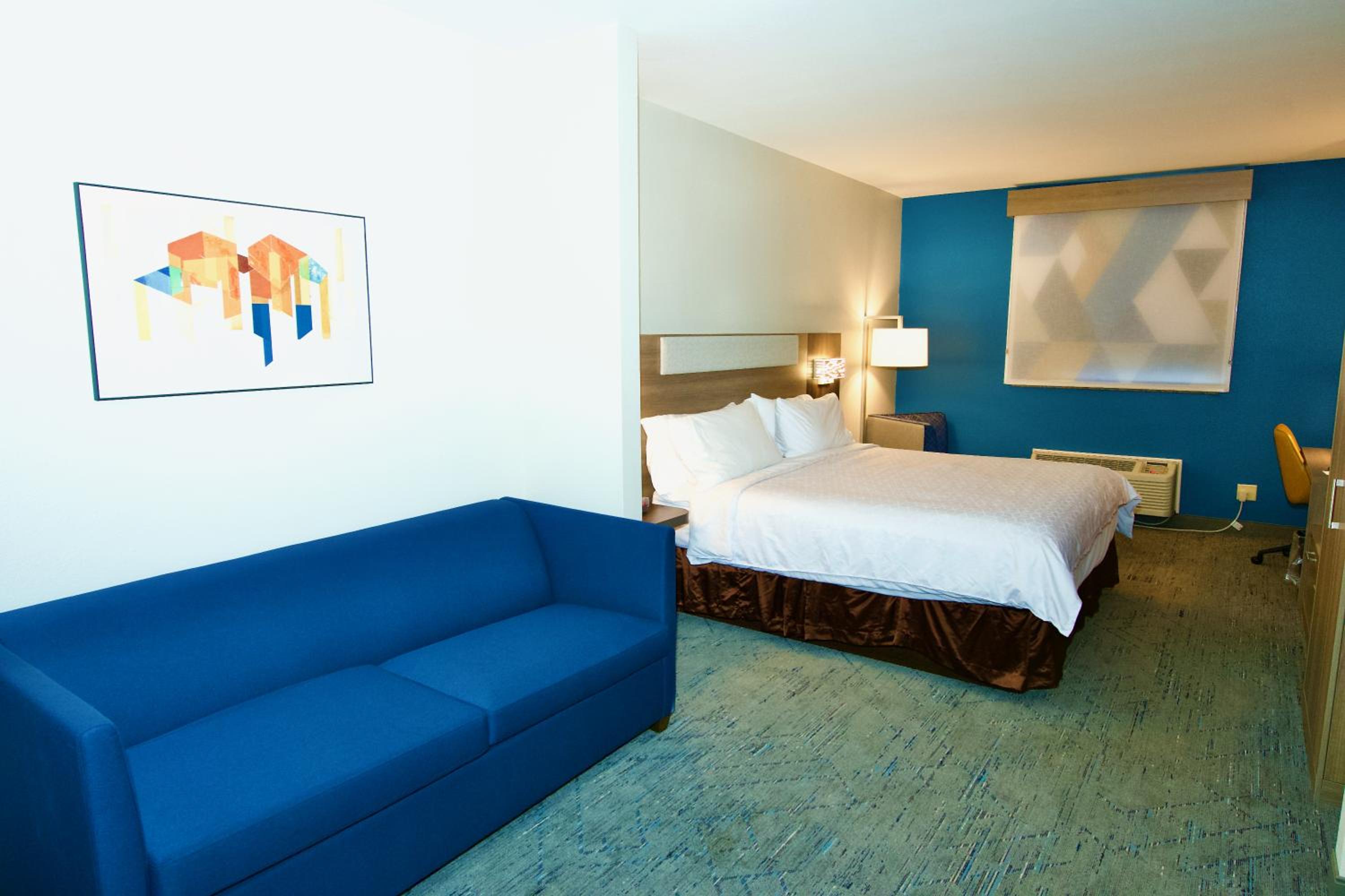 King Suite - Photo 1