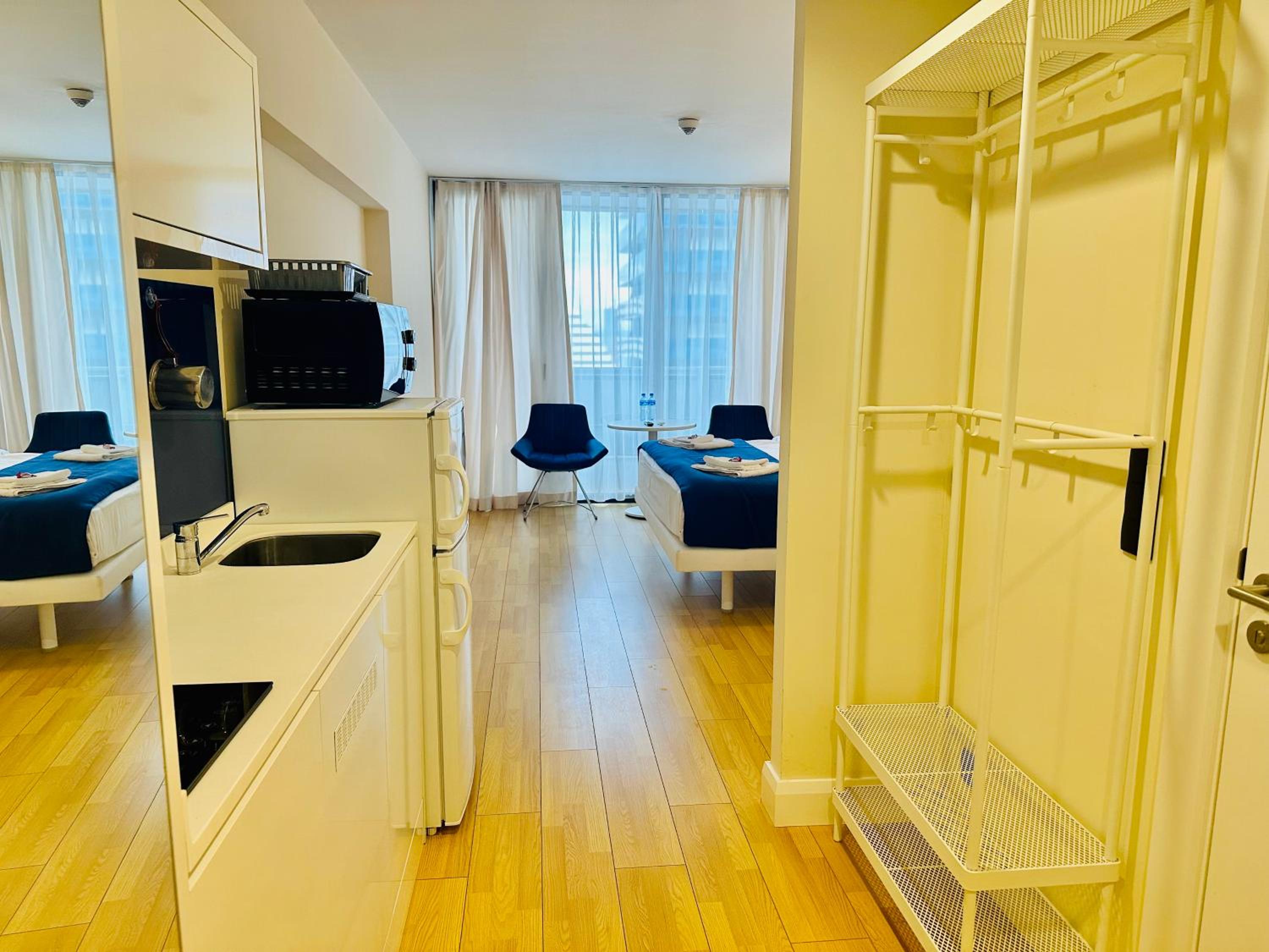 Superior Triple Room with Sea View photo 1