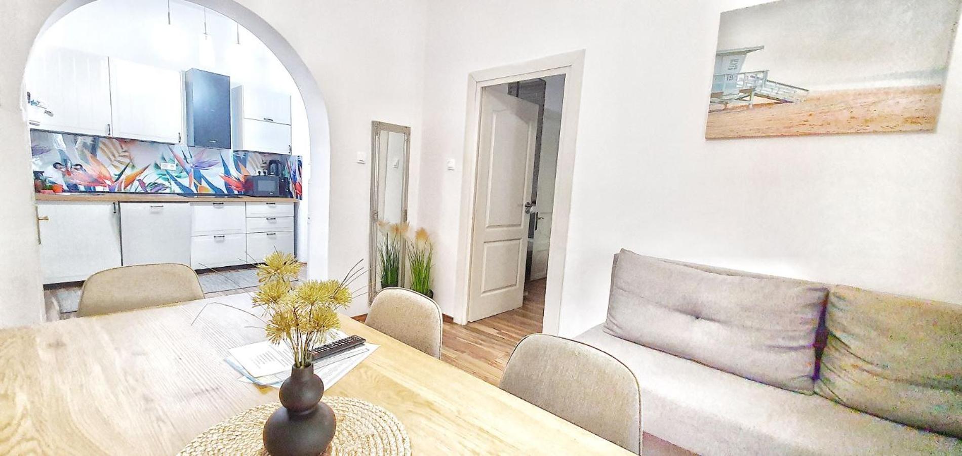 Apartment - Ground Floor - Photo 4