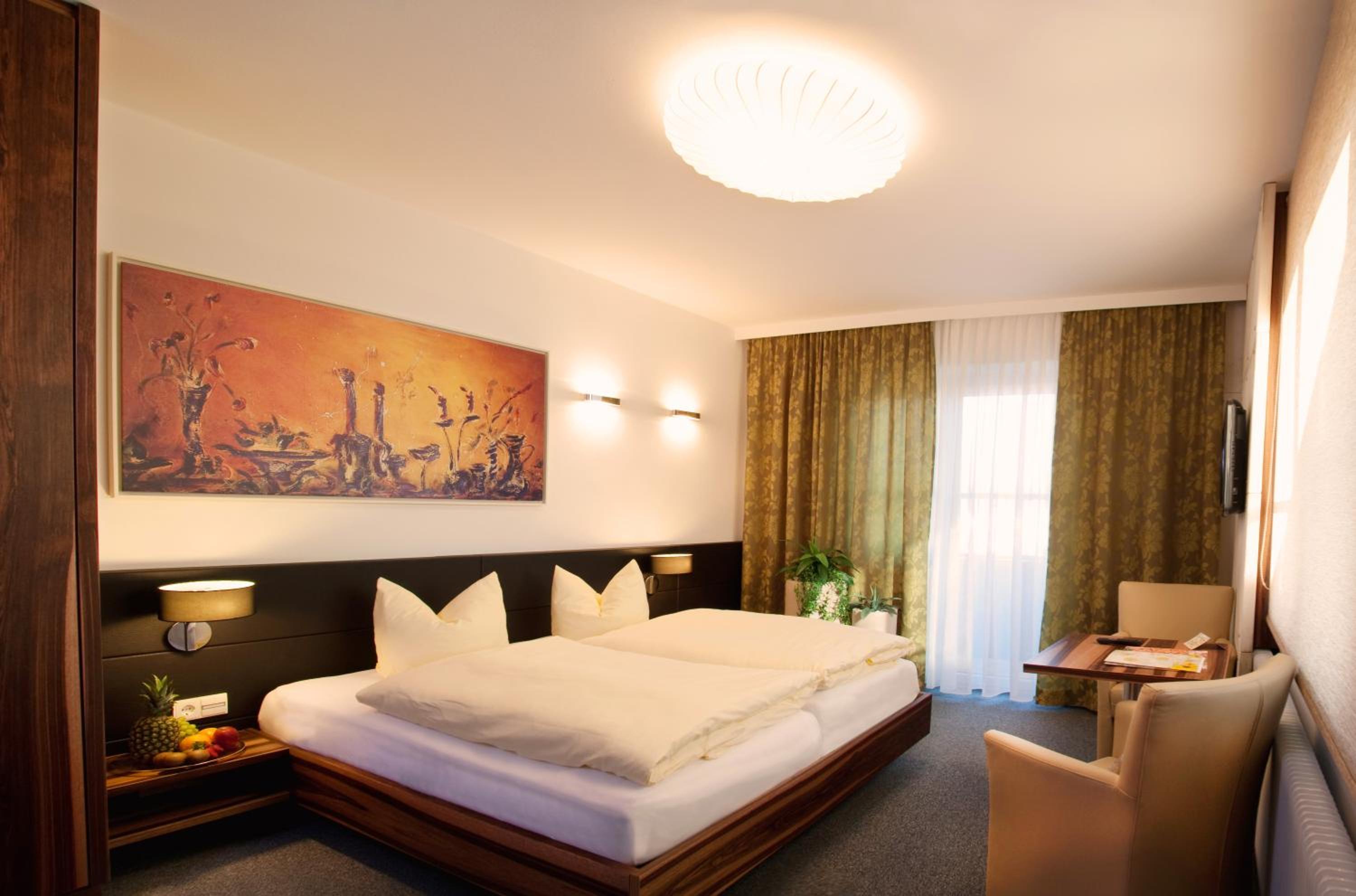 Double Room - Photo 7