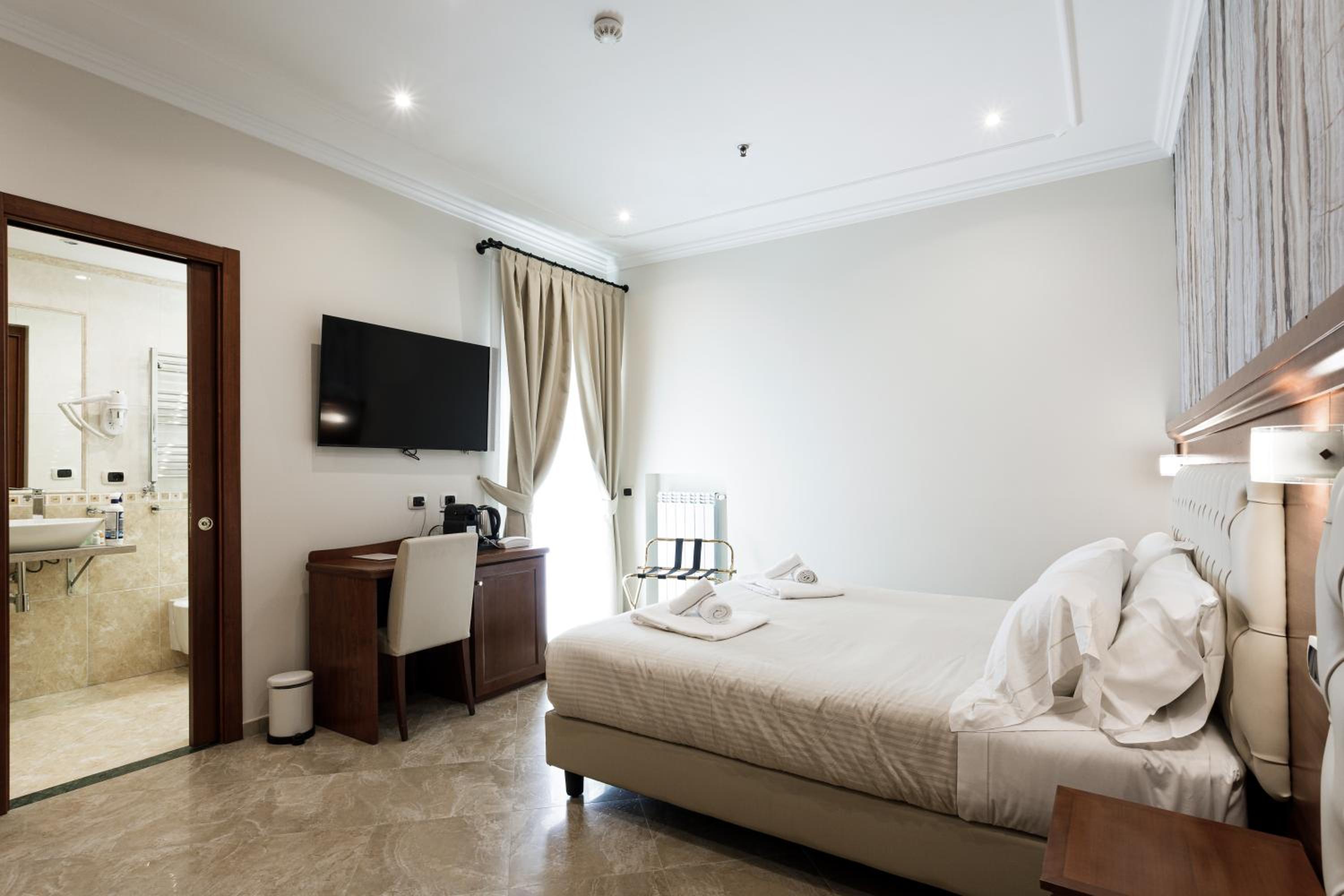 Suite with Balcony