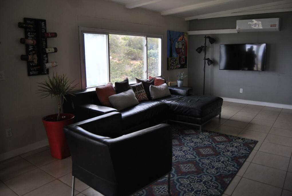 Three-Bedroom Villa photo 1