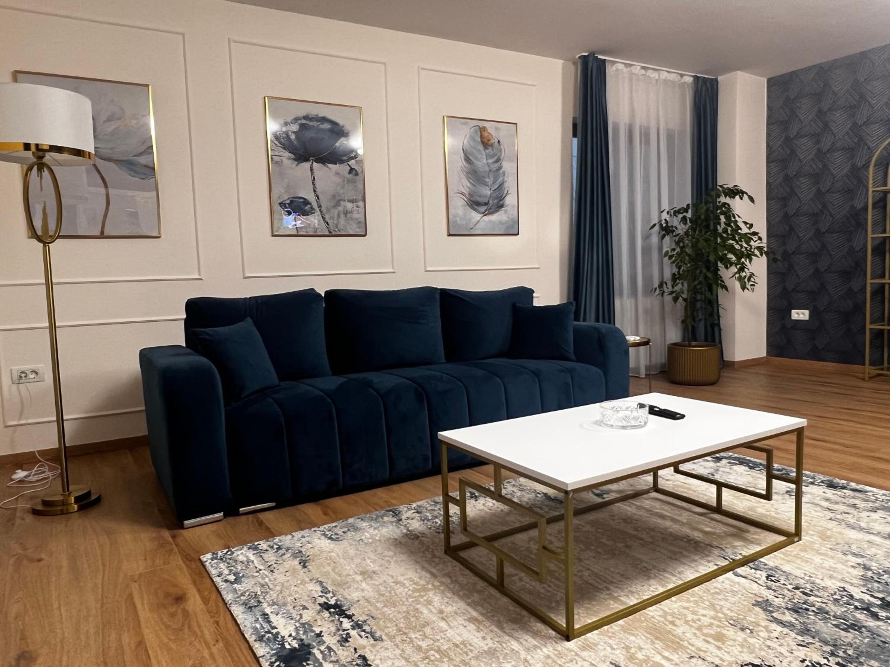 One-Bedroom Apartment photo 2