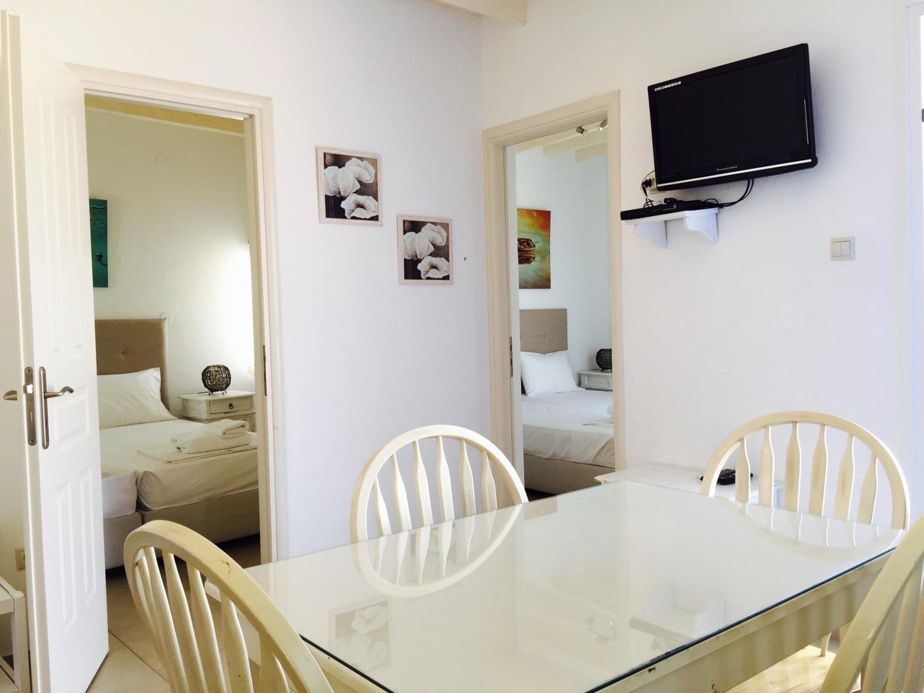 Two-Bedroom Apartment - Photo 5