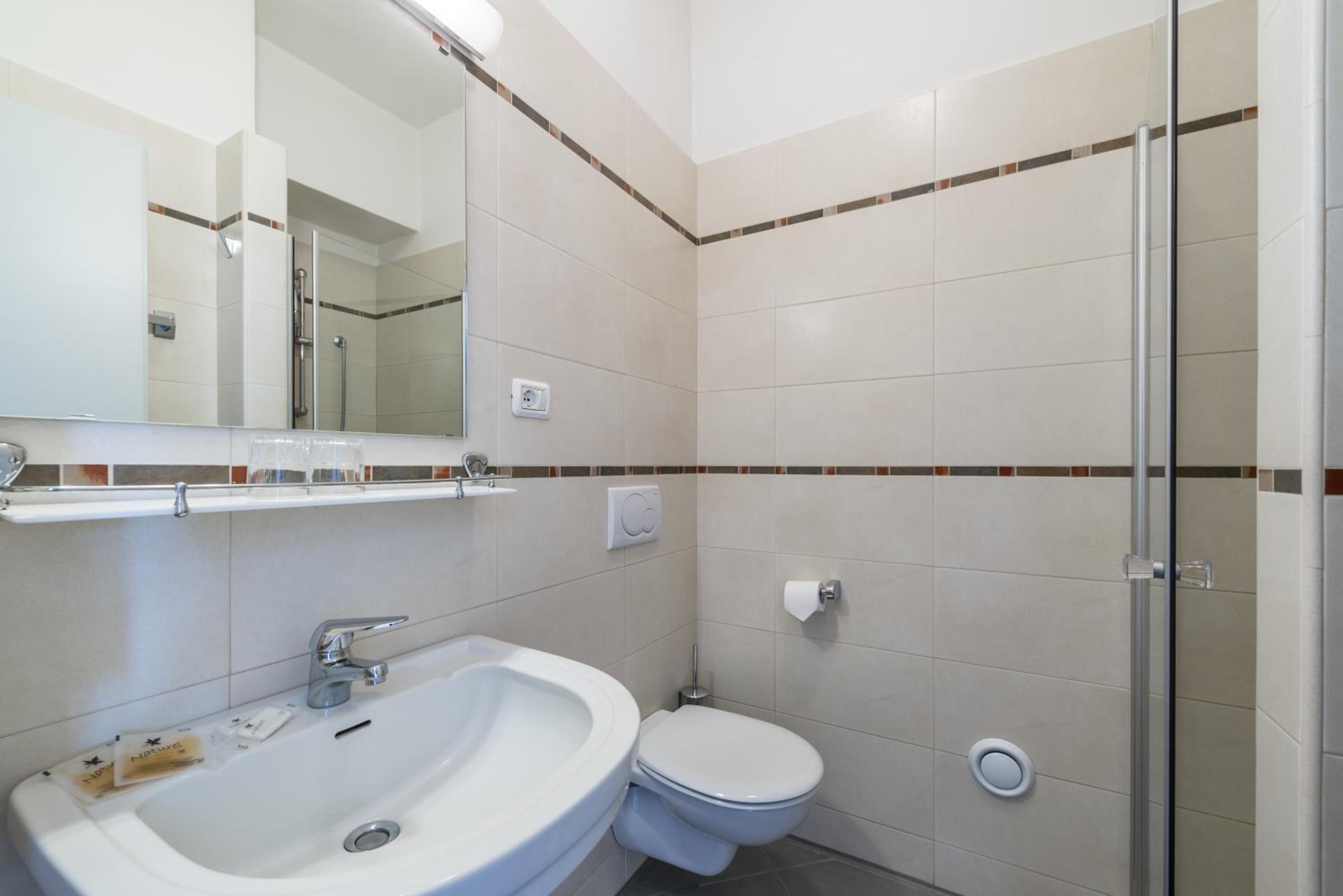 Triple Room - Photo 4