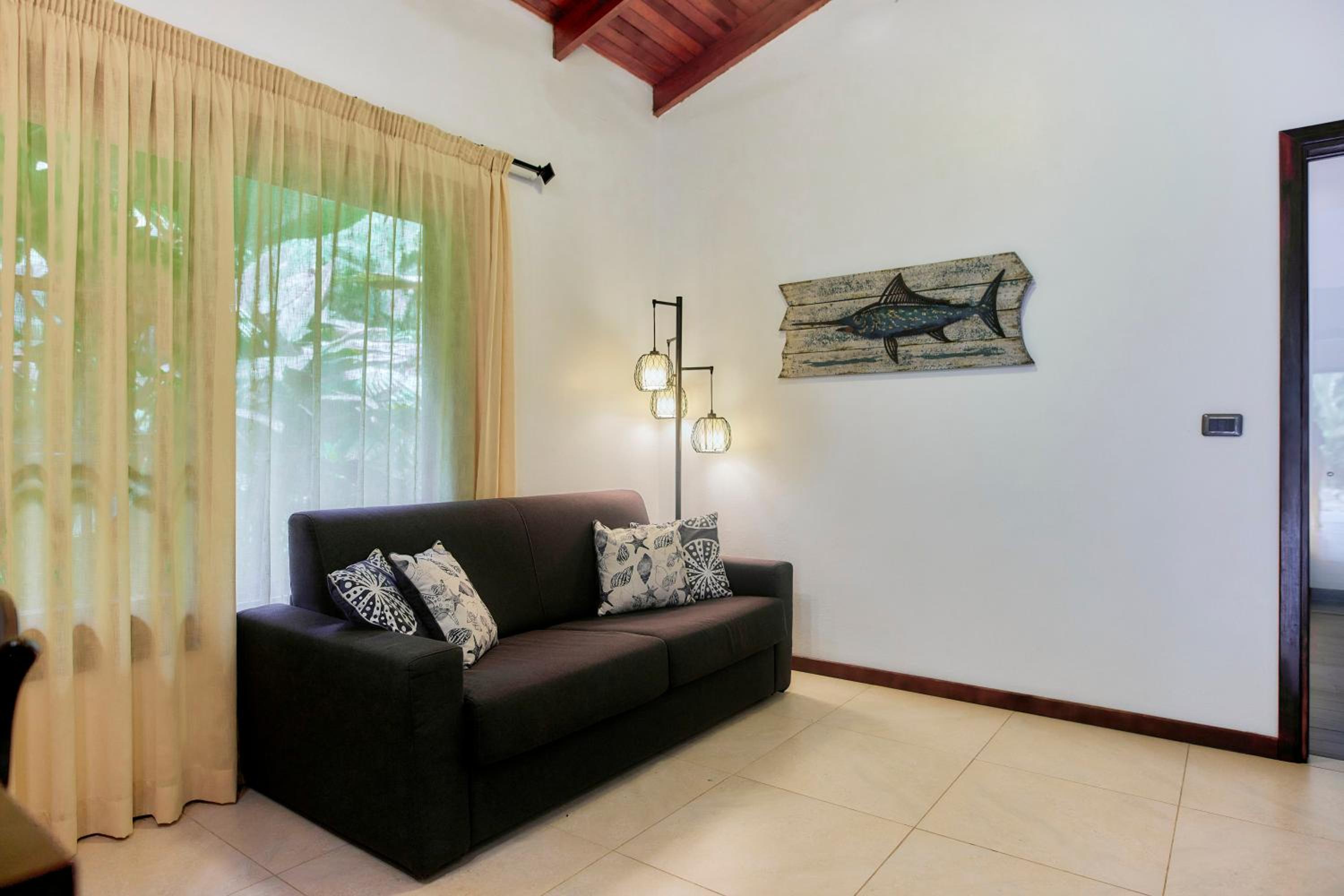 Apartment with Garden View