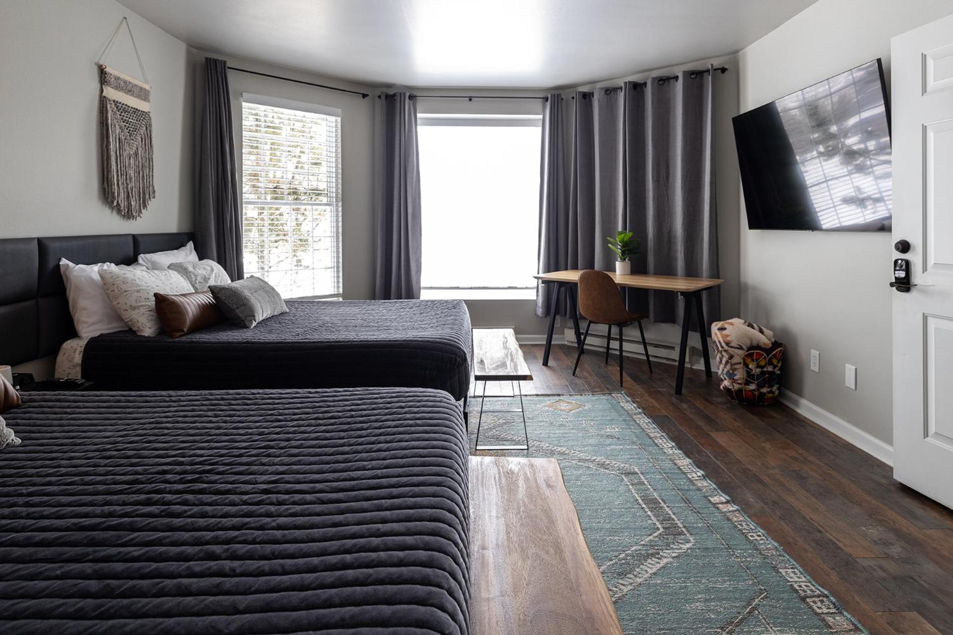 Deluxe Suite - Photo 22