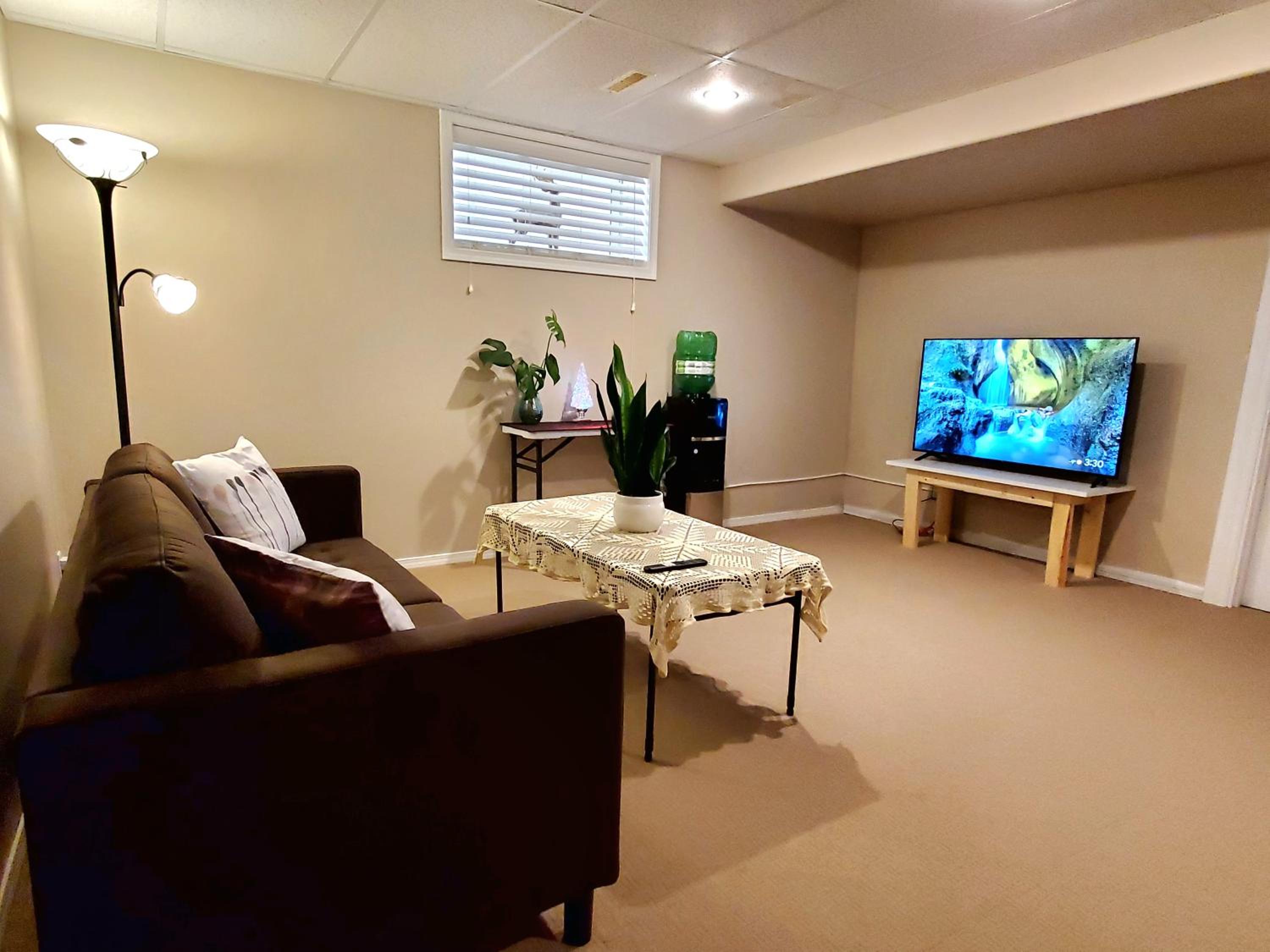 Family Room with Private Bathroom photo 1
