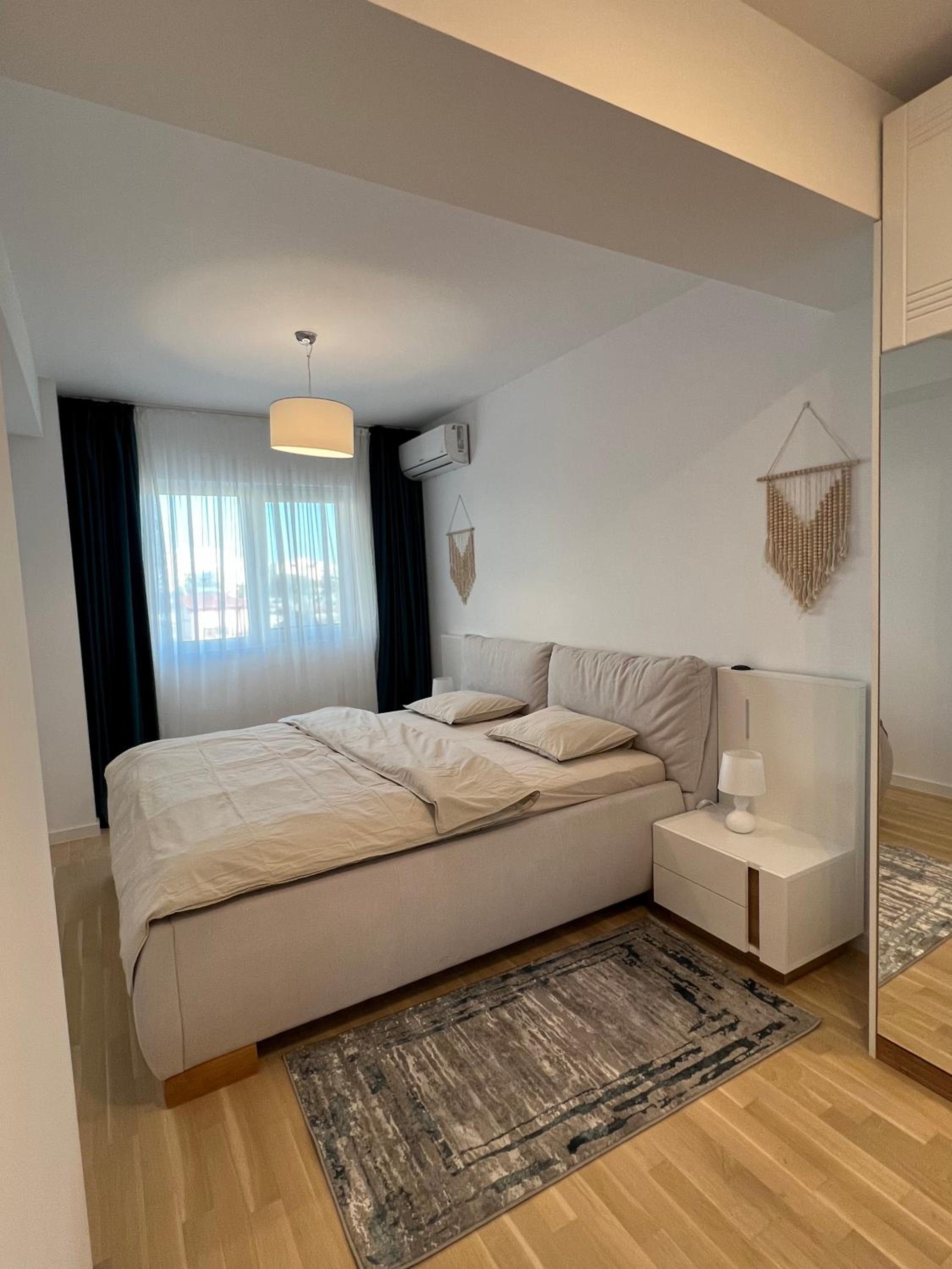 Apartment photo 2
