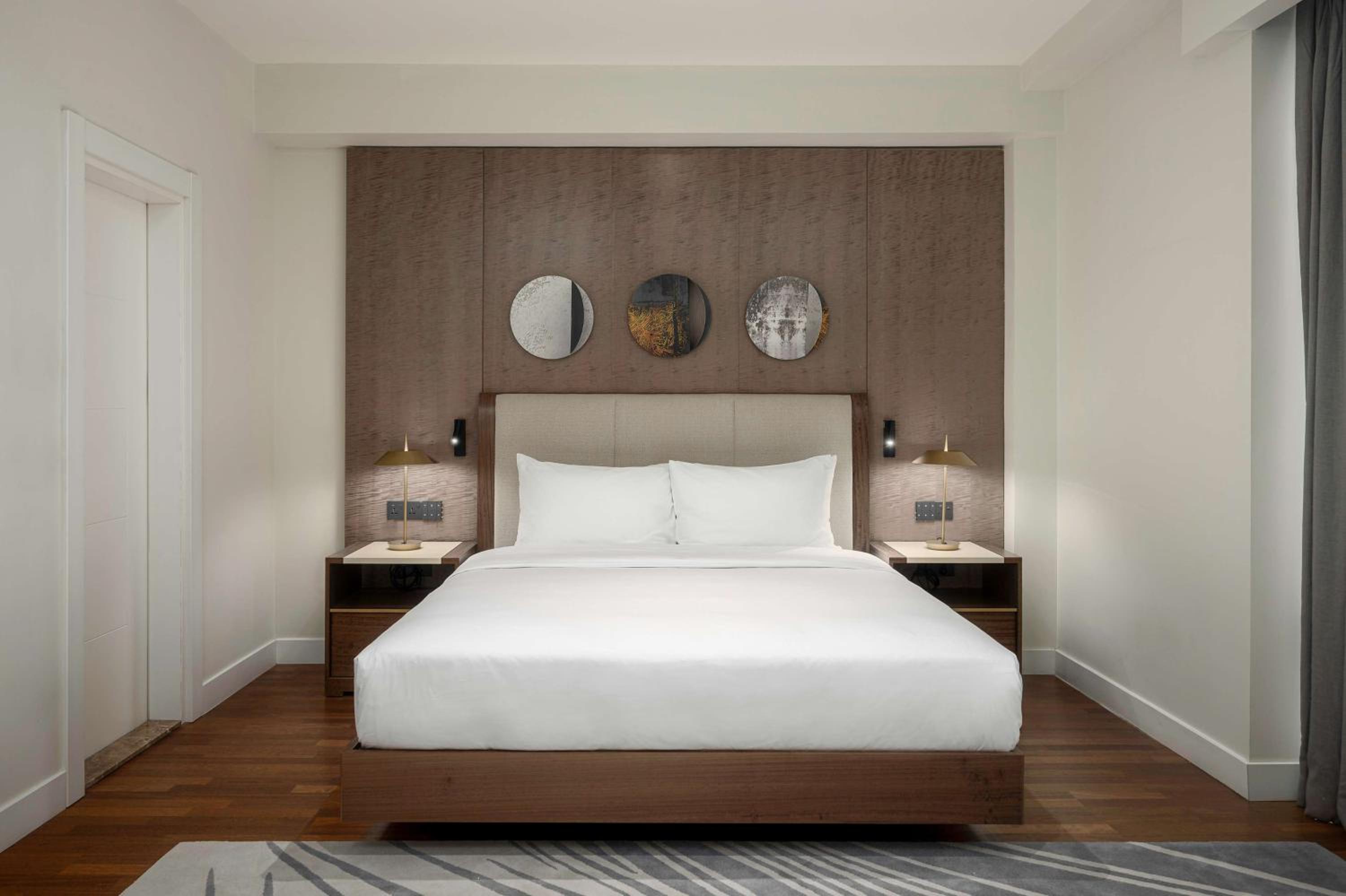 Superior 1 Bedroom Apartment
