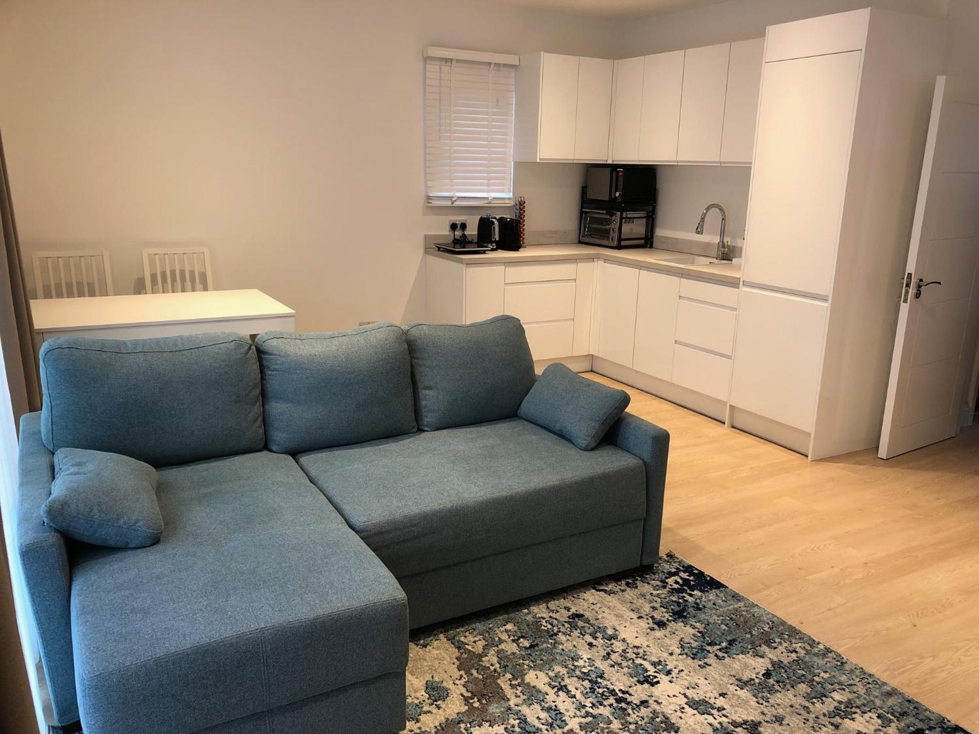 One-Bedroom Apartment photo 2